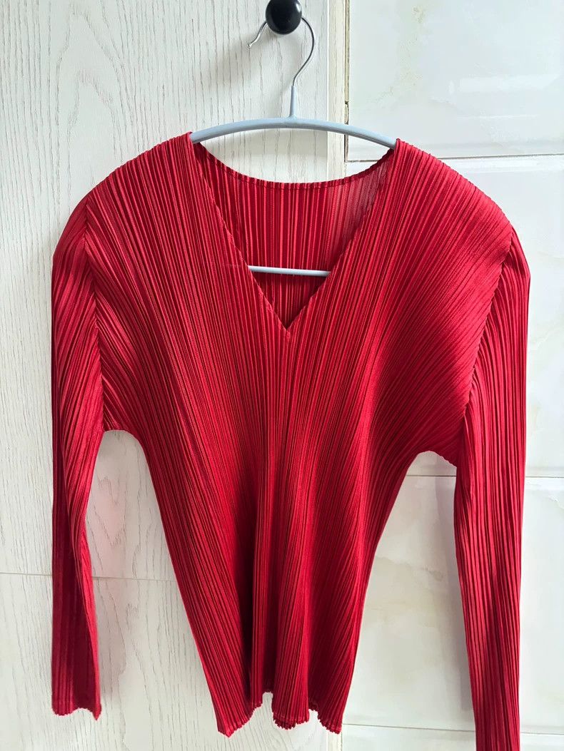 Issey Miyake issey miyake size:3 Red long-sleeved top 2505-Nextarrow Size XXS / US 00 / IT 34 - 1 Thumbnail