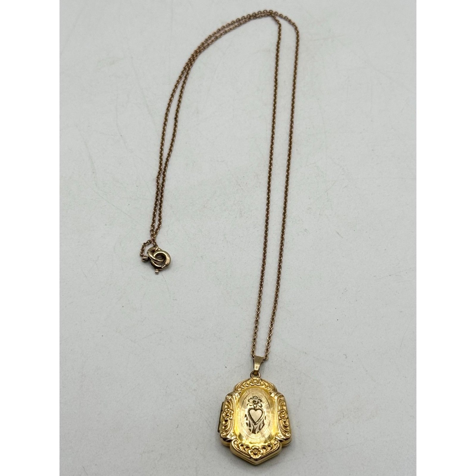 Vintage Estate Gold Filled Heart Flower Locket Necklace Size ONE SIZE - 7 Thumbnail