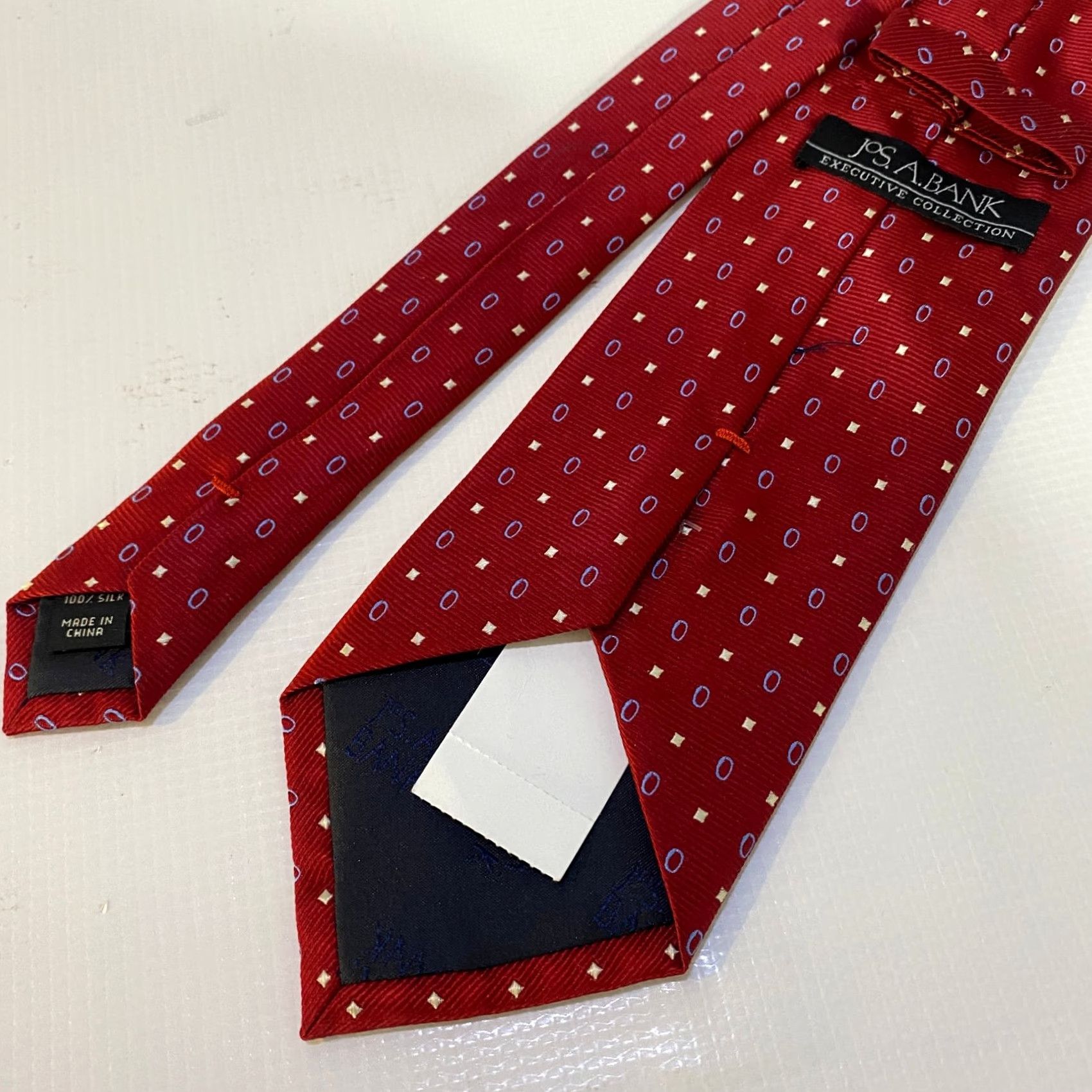 Jos. A. Bank Jos. A. Bank Red Gometic Pattern Embroidered 100% Silk Tie NEW Men Tie Classic Length 59" Ships Next Business Day Size ONE SIZE - 4 Thumbnail