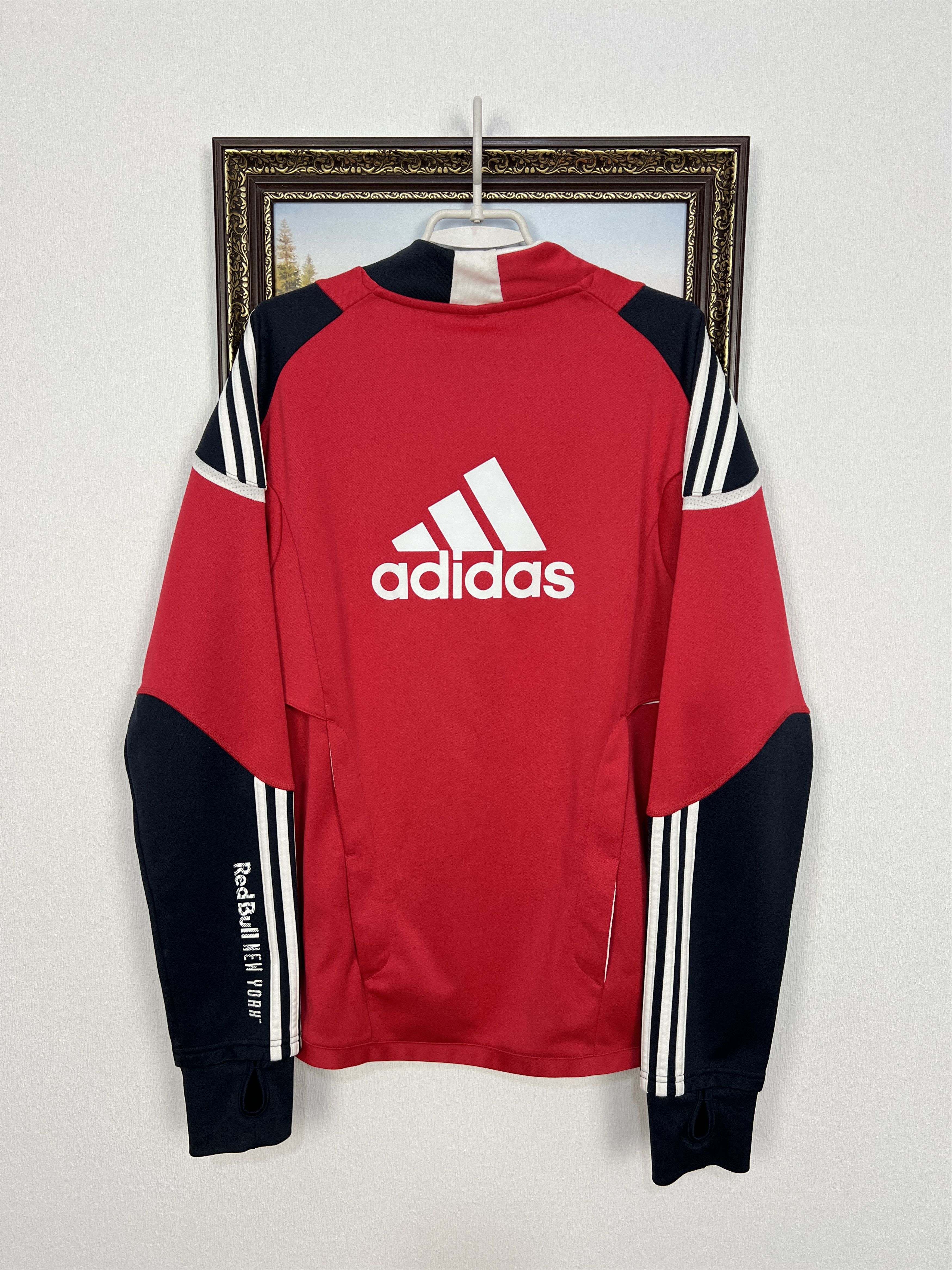 Adidas Vintage Adidas Red Bull Salzburg Football Train Sweatshirt Size US L / EU 52-54 / 3 - 16 Thumbnail