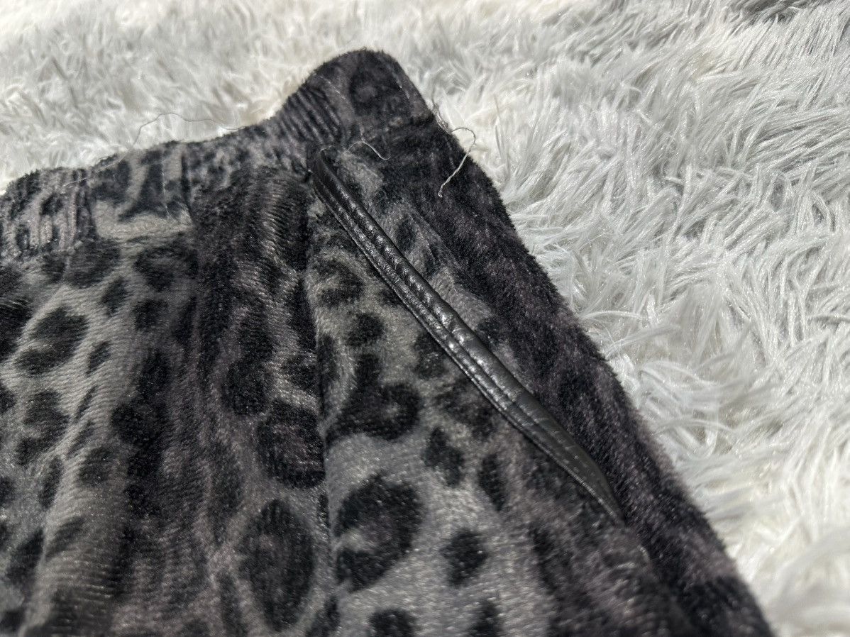 Japanese Brand 🔥Sick Y2K Clash Ahead Leopard Shorts Punk Size US 30 / EU 46 - 5 Thumbnail