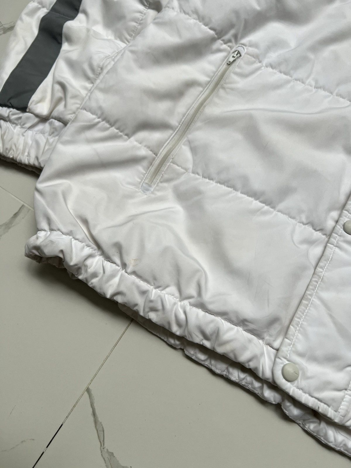 Nike 00's NIKE RETRO DOWN PUFFER RARE SWOOSH LOGO JACKET Y2K Size US L / EU 52-54 / 3 - 7 Thumbnail