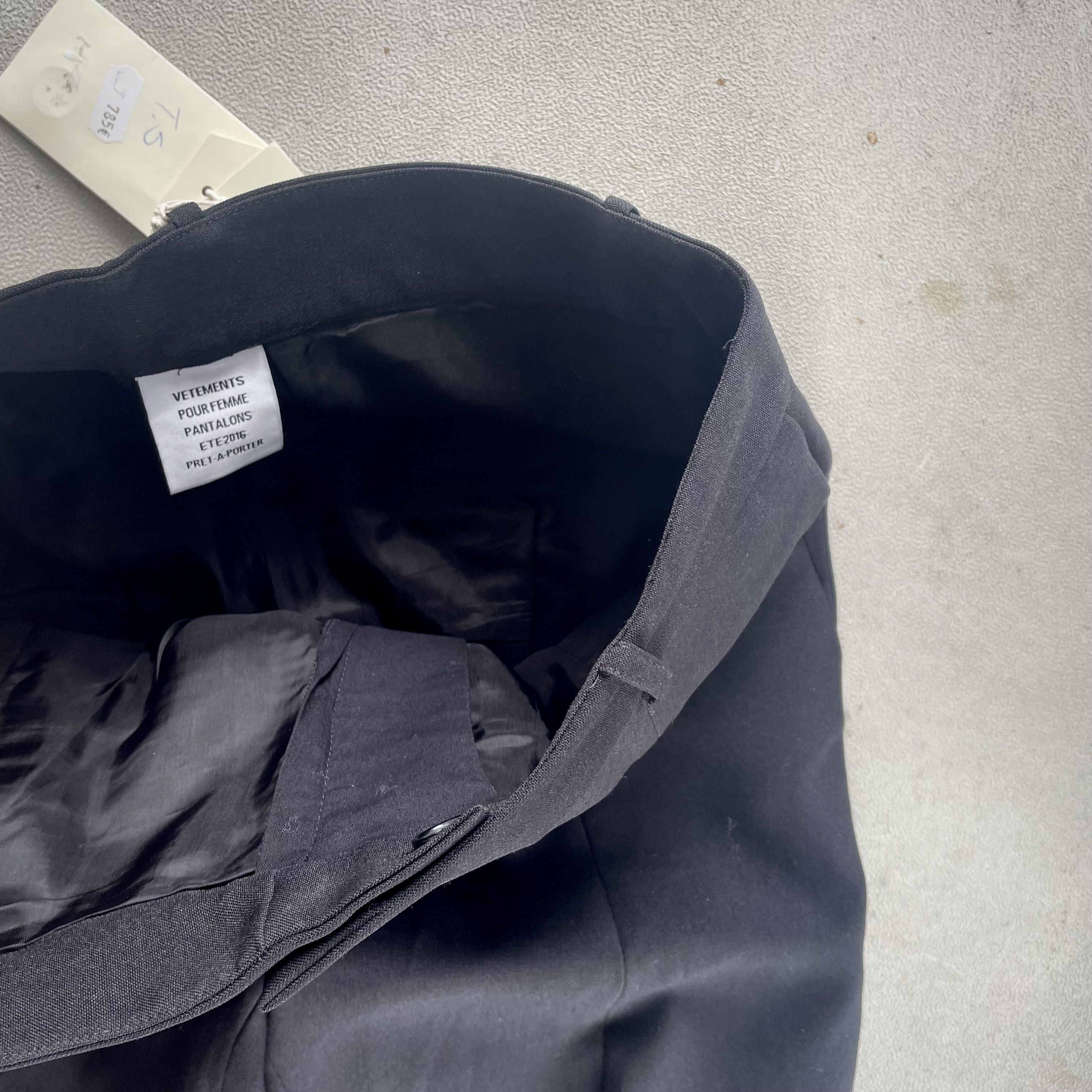 Vetements FW16 Luxury Trousers Size 28" / US 6 / IT 42 - 6 Thumbnail