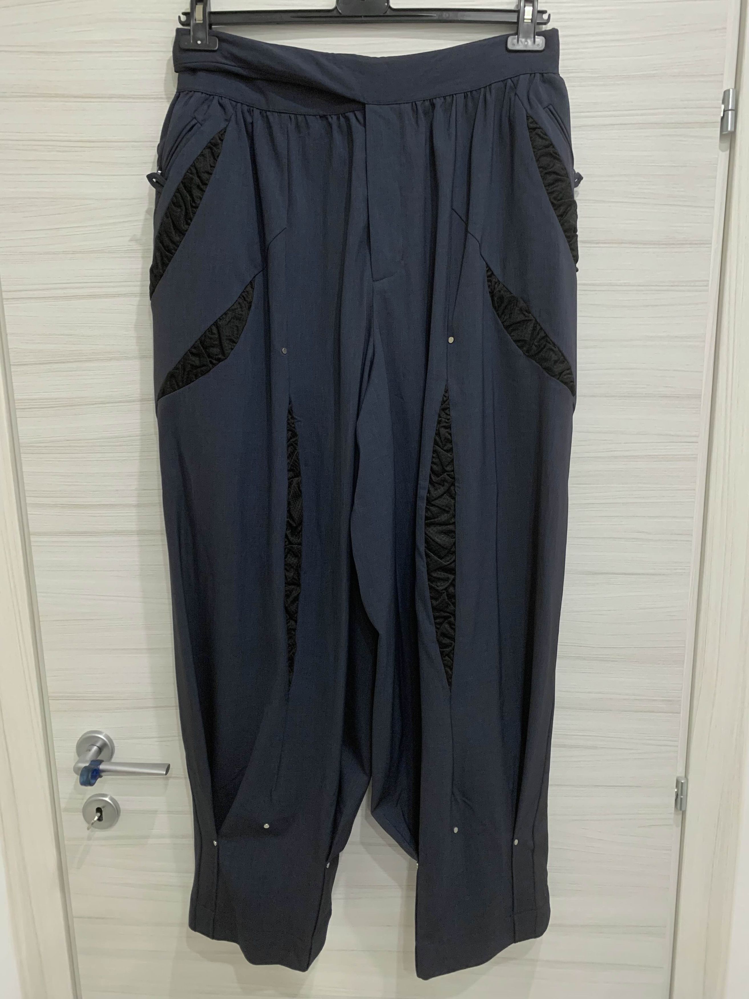 Kiko Kostadinov Meno Trousers サイズ50 m31365772662_1.jpg