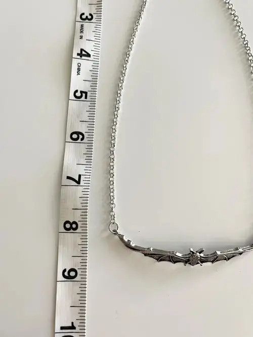 Vintage STEAL! Y2K Vampire Bat Necklace Size ONE SIZE - 4 Thumbnail