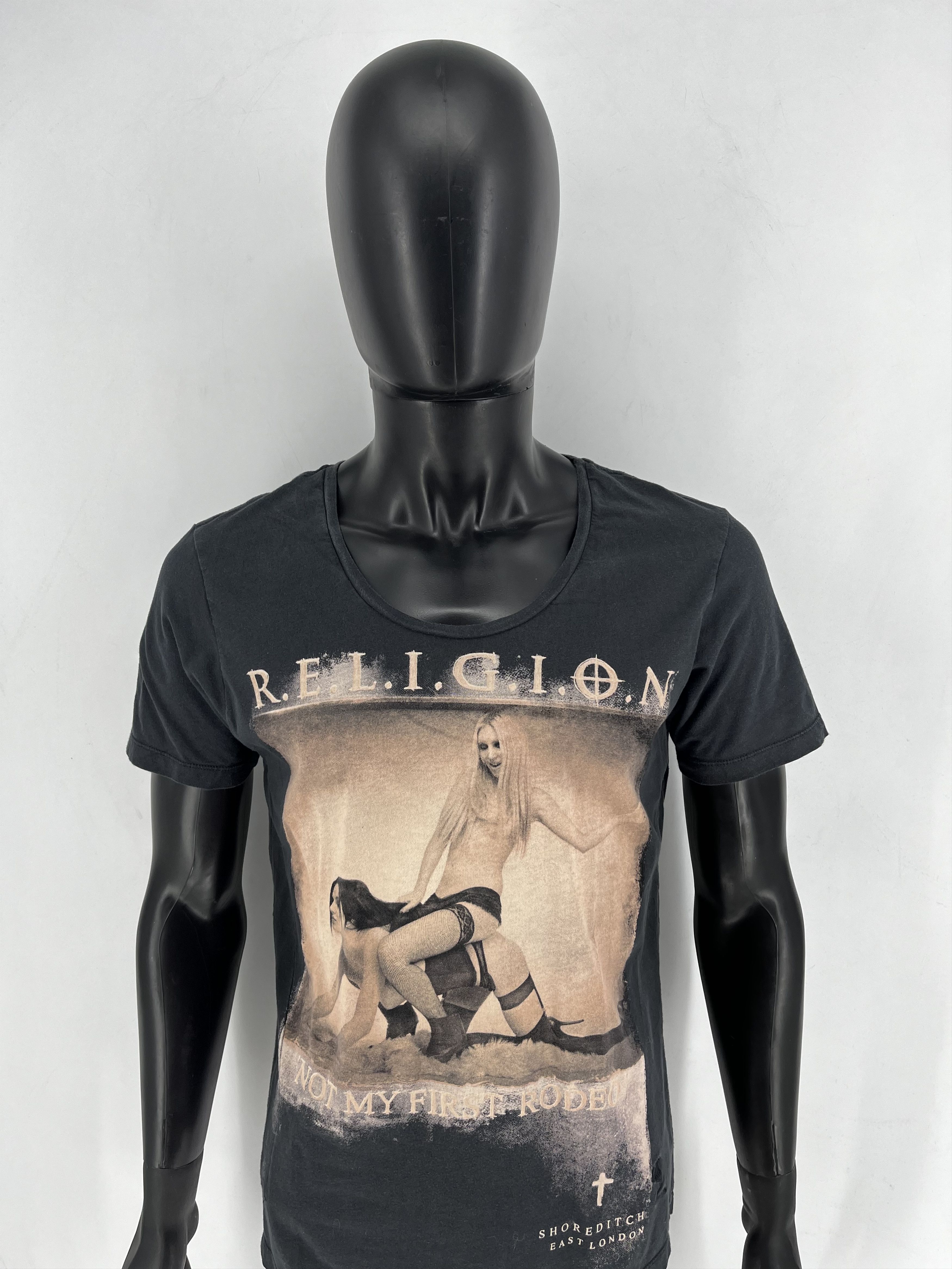 Vintage RARE VINTAGE 00s SEDITIONARIES Religion Girls TSHIRT Cross M Size US M / EU 48-50 / 2 - 5 Thumbnail