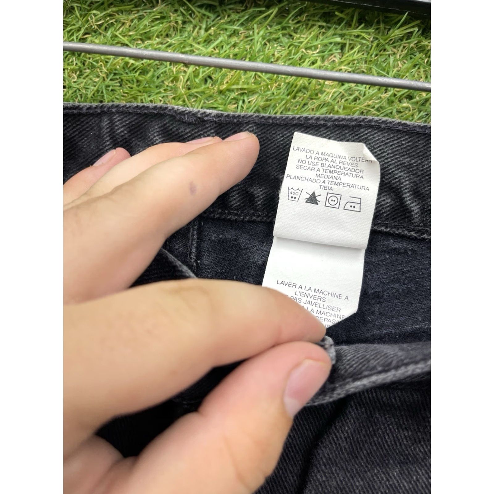 Harley Davidson VINTAGE Harley-Davidson Jeans Womens 10 Black Relaxed Straight Leg Thick Denim Vintage Size 32" / US 10 / IT 46 - 4 Thumbnail