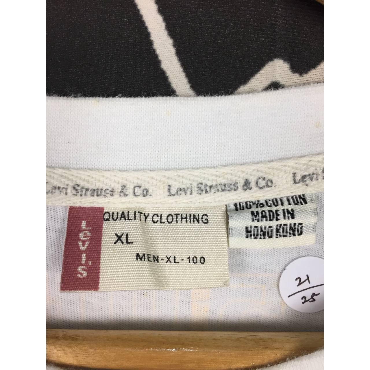 Levi's × Vintage Levi's 501 Shoe Illustration Streetwear Casual Tee Size US L / EU 52-54 / 3 - 20 Thumbnail
