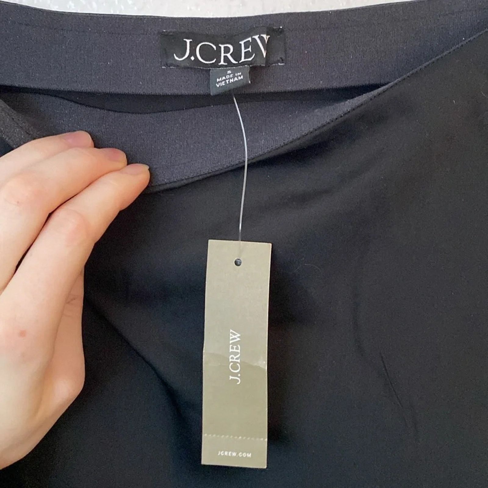 J.Crew NWT J. Crew S Gwyneth Satin Slip Skirt in Black Size 27" / US 4 / IT 40 - 4 Thumbnail