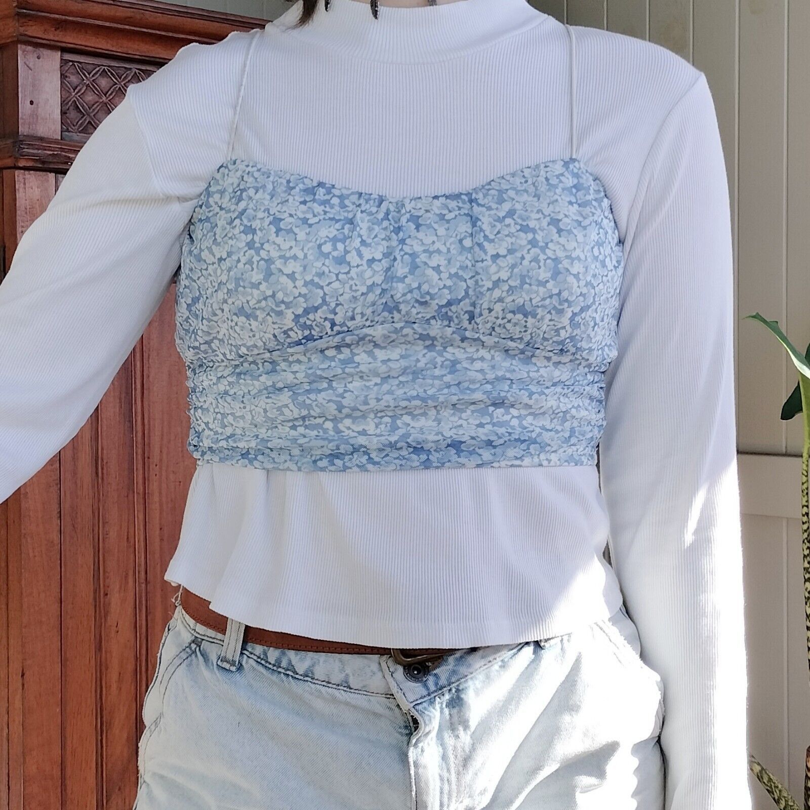 Other Ally Womens Floral Crop Top Sleeveless Mesh Pleated Ruched Size M / US 6-8 / IT 42-44 - 3 Thumbnail
