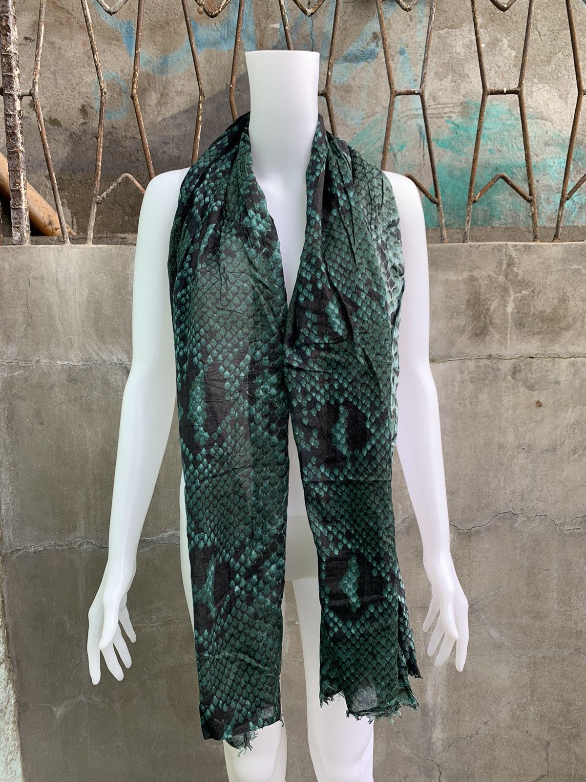 Jil Sander SS12 Reptile Skin Shole Scarf Size ONE SIZE - 4 Thumbnail