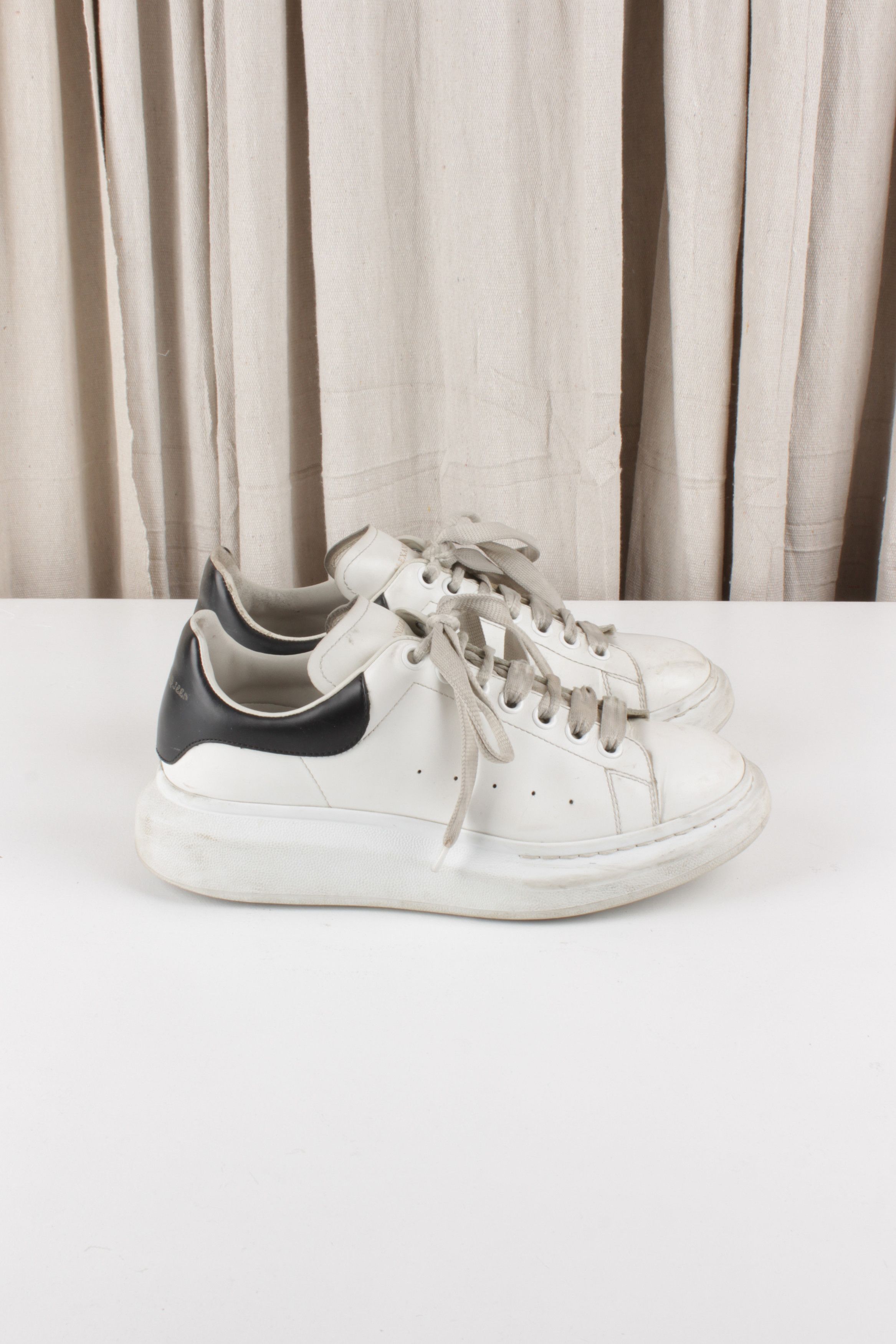 Alexander McQueen Iconic Oversized Sole Sneakers Size US 10 / IT 40 - 2 Thumbnail