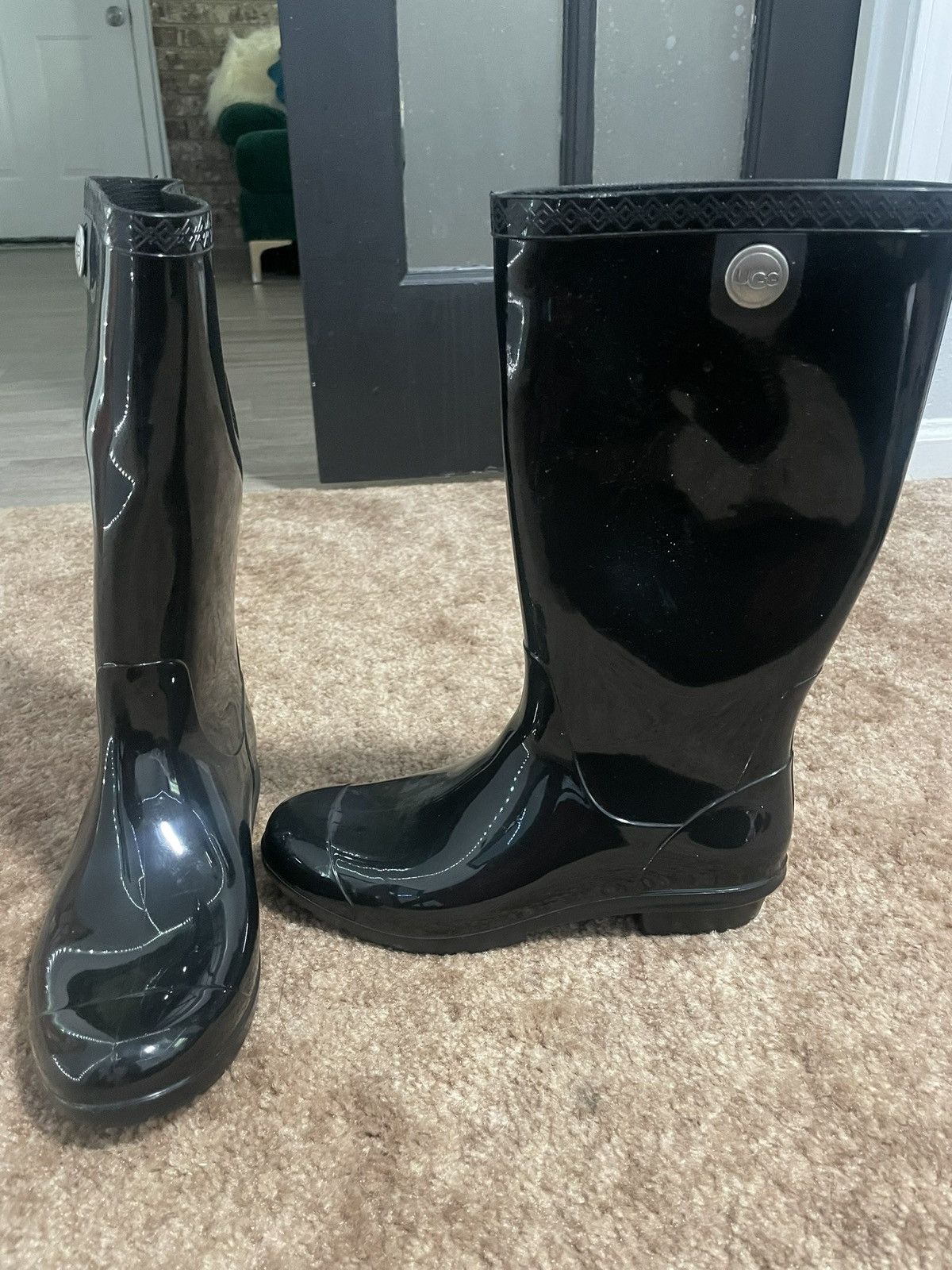 Ugg UGG Women's Shaye Rain Boots Size 9 PREOWNED/USED UGG Size US 9 / IT 39 - 4 Thumbnail