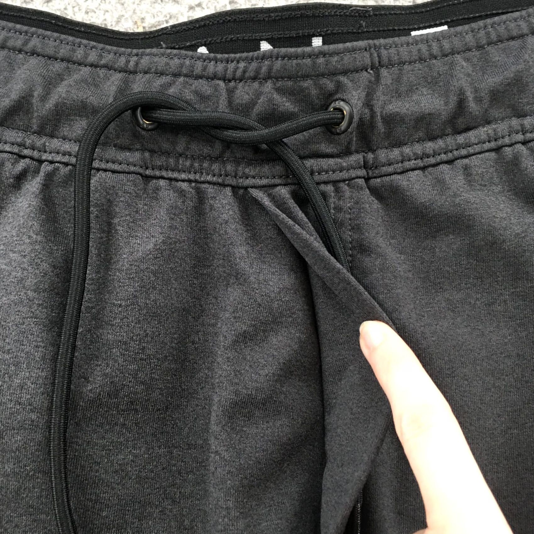 American Eagle Outfitters American Eagle Outfitters Jogger Pants Mens XS Gray Mid Rise Drawstring Size US 27 - 4 Thumbnail