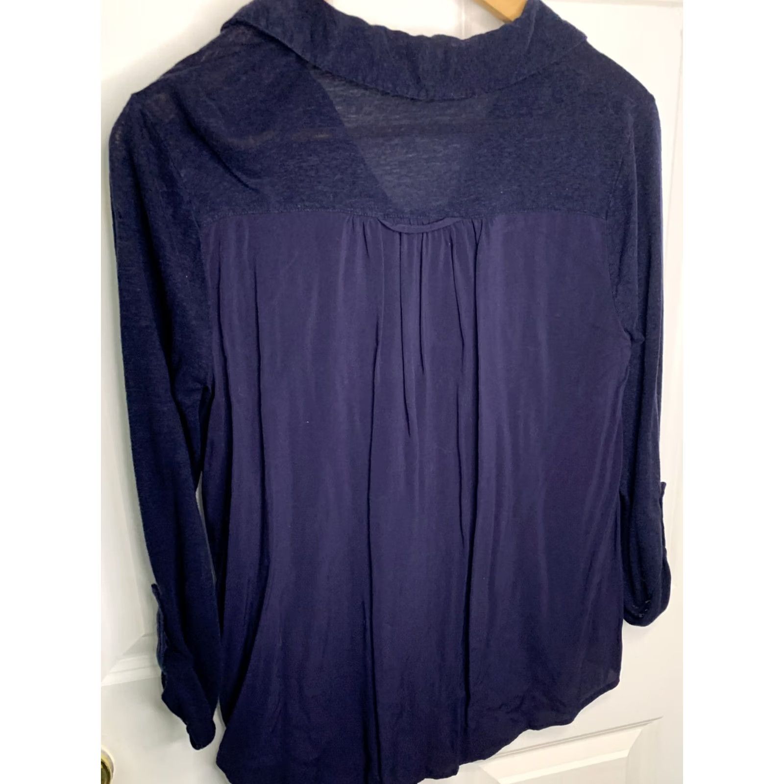 Joie Joie Soft Button Up Pullover V-Neck Navy Womens SZ S - 3/4 Sleeve, Roll Tab Sleeve, Blue, V-Neck, Pullover, Womens, Small Hole See Photos #120 Size S / US 4 / IT 40 - 6 Thumbnail