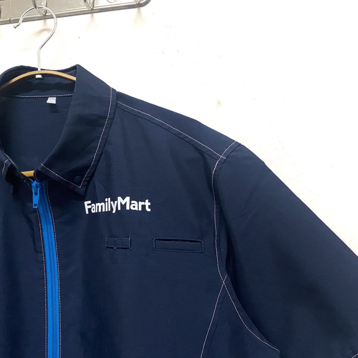 Japanese Brand × Uniform Wares Like New NOS Family Mart Short Sleeve Shirt Polos Zipper Up Size US L / EU 52-54 / 3 - 2 Thumbnail