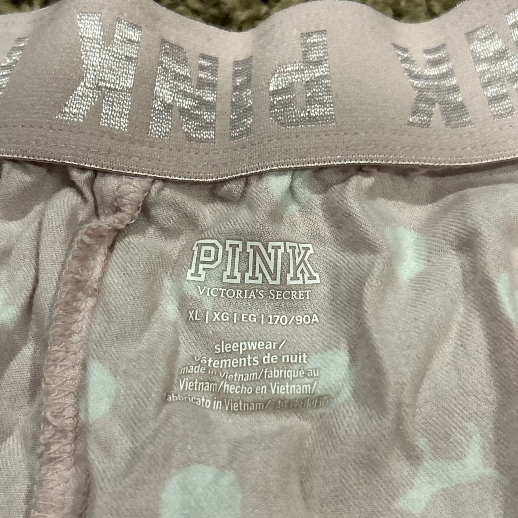 Victoria's Secret Victoria’s Secret Pink Women’s XL Sleep Shorts Polka Dot Knit Cotton Polyester Logo Logo A31 Pink Stripes? Size 40" / US 18 - 2 Thumbnail