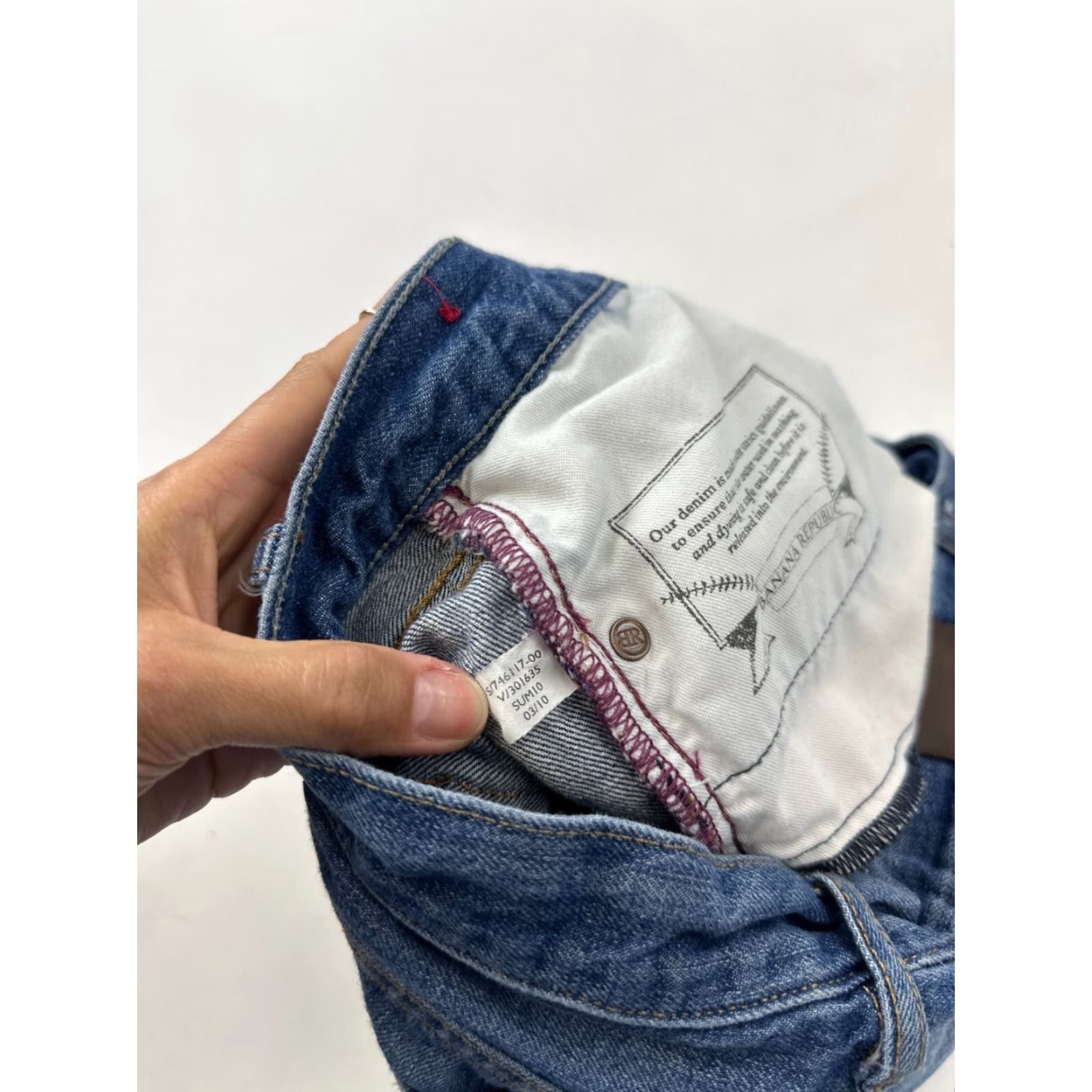 Banana Republic Banana Republic Shorts Womens 25 Blue Denim Jean Stretch Cutoff Jorts Size 42" / US 20 - 4 Thumbnail