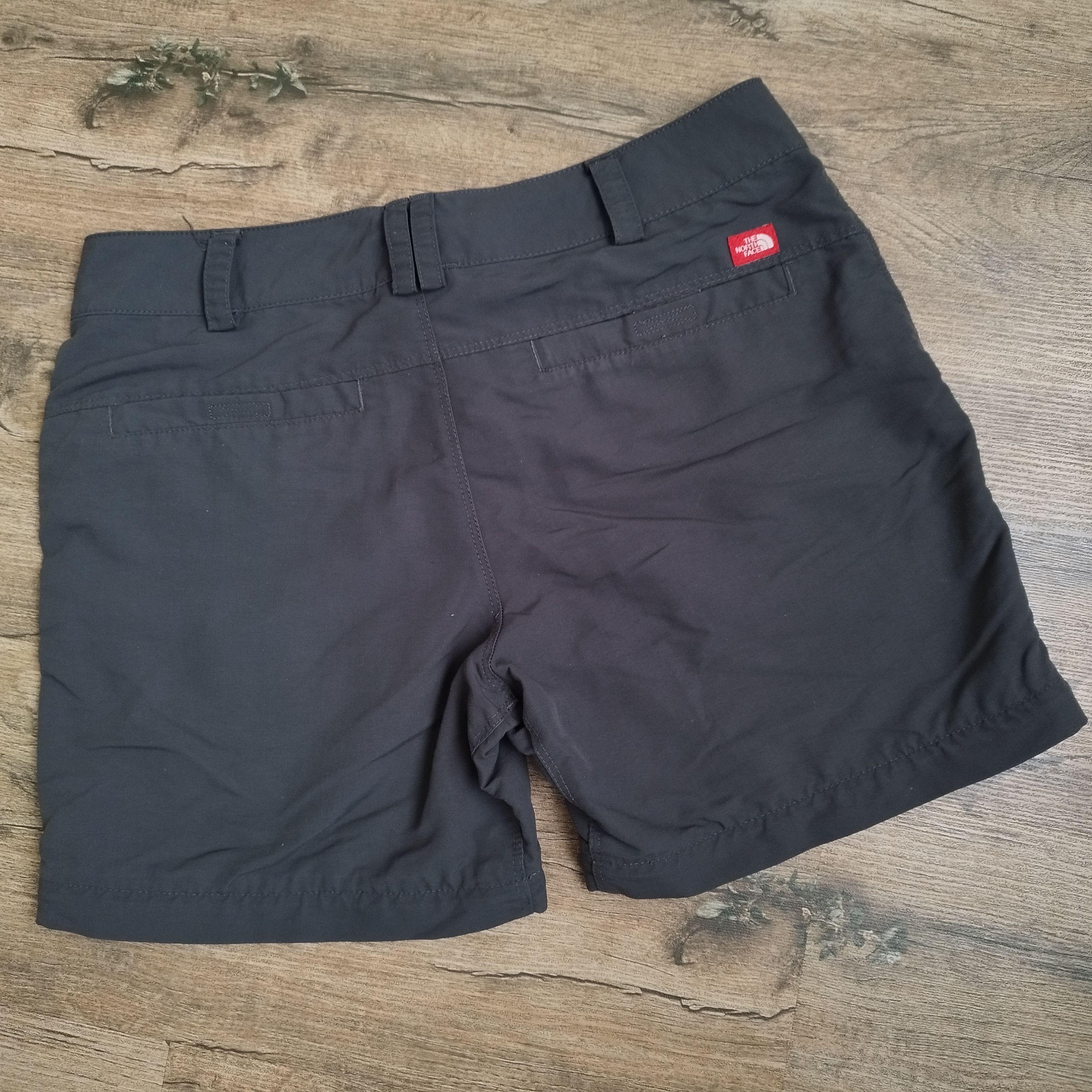 The North Face The North Face Women's Paramount Cargo Shorts Outdoor Size 30" / US 8 / IT 44 - 2 Thumbnail