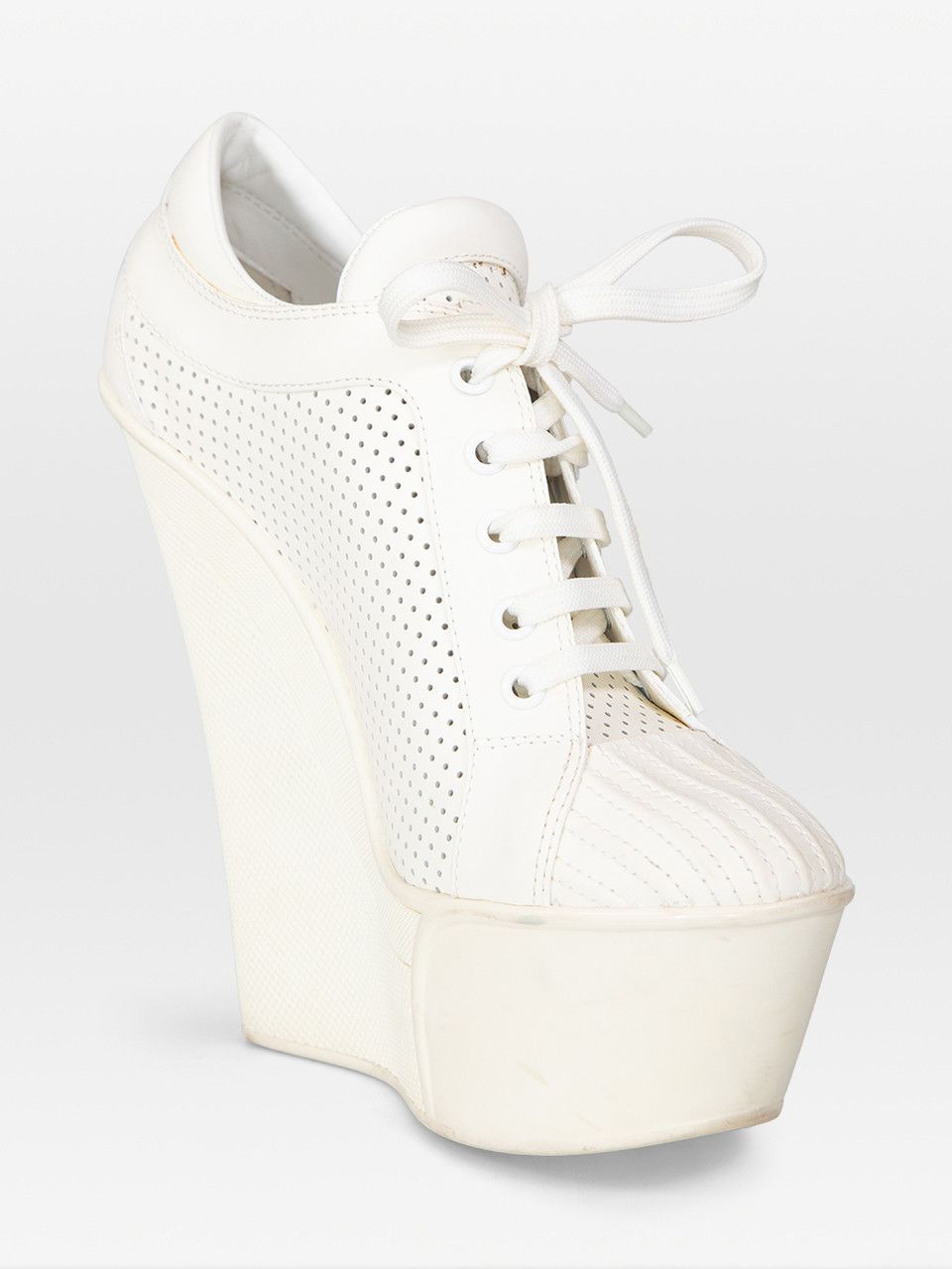 Louis Vuitton White Leather Perforated Wedges Size US 7.5 / IT 37.5 - 1 Thumbnail