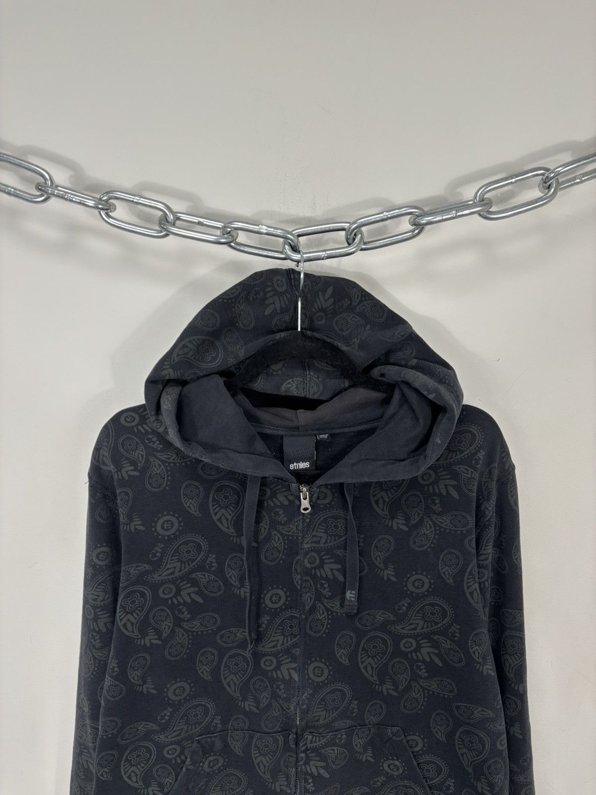 Etnies Vintage Etnies Y2K Paisley Print Skateboard Zip Up Hoodie Size US M / EU 48-50 / 2 - 4 Thumbnail