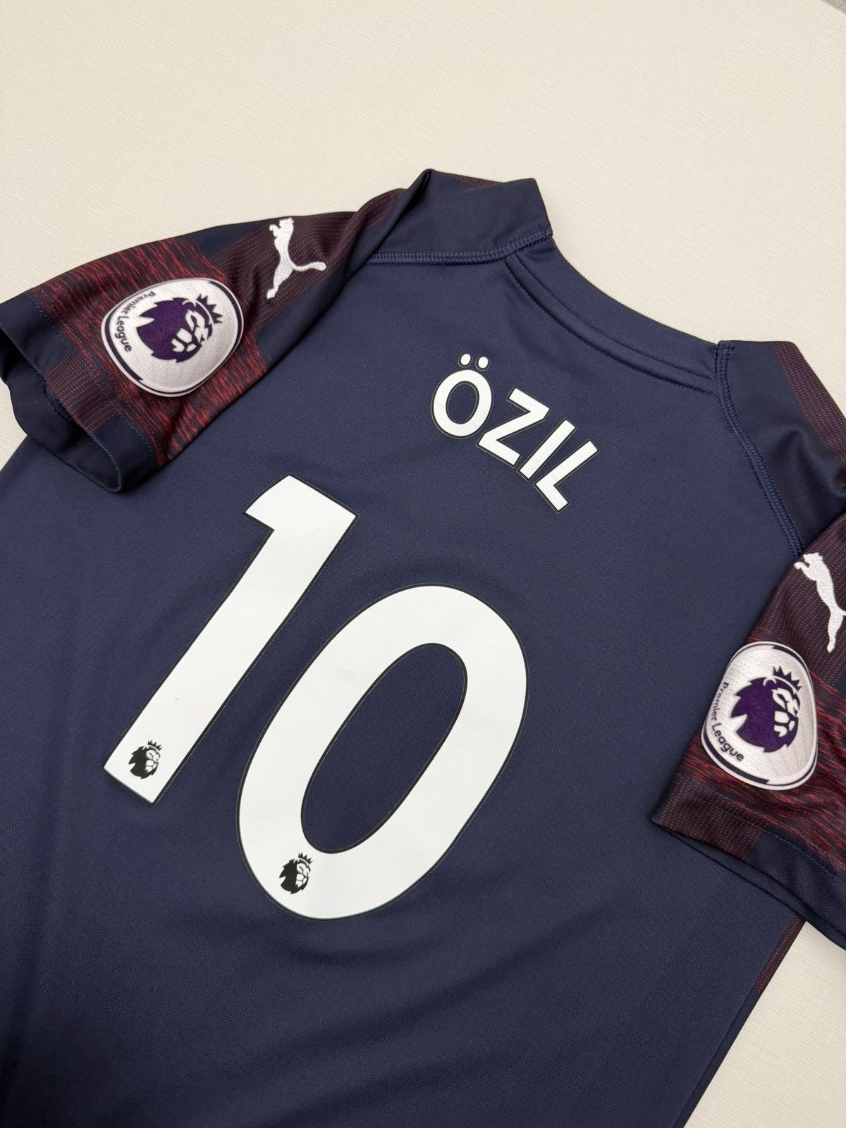 Puma ARSENAL LONDON #10 OZIL AWAY SOCCER JERSEY PUMA YOUTH LARGE Size US XS / EU 42 / 0 - 4 Thumbnail