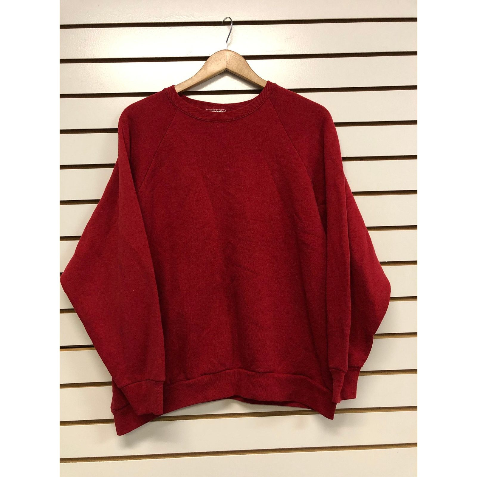 Fruit Of The Loom Vintage blank fruit of the loom red Sweatshirt size xl 1990s Size US XL / EU 56 / 4 - 1 Thumbnail