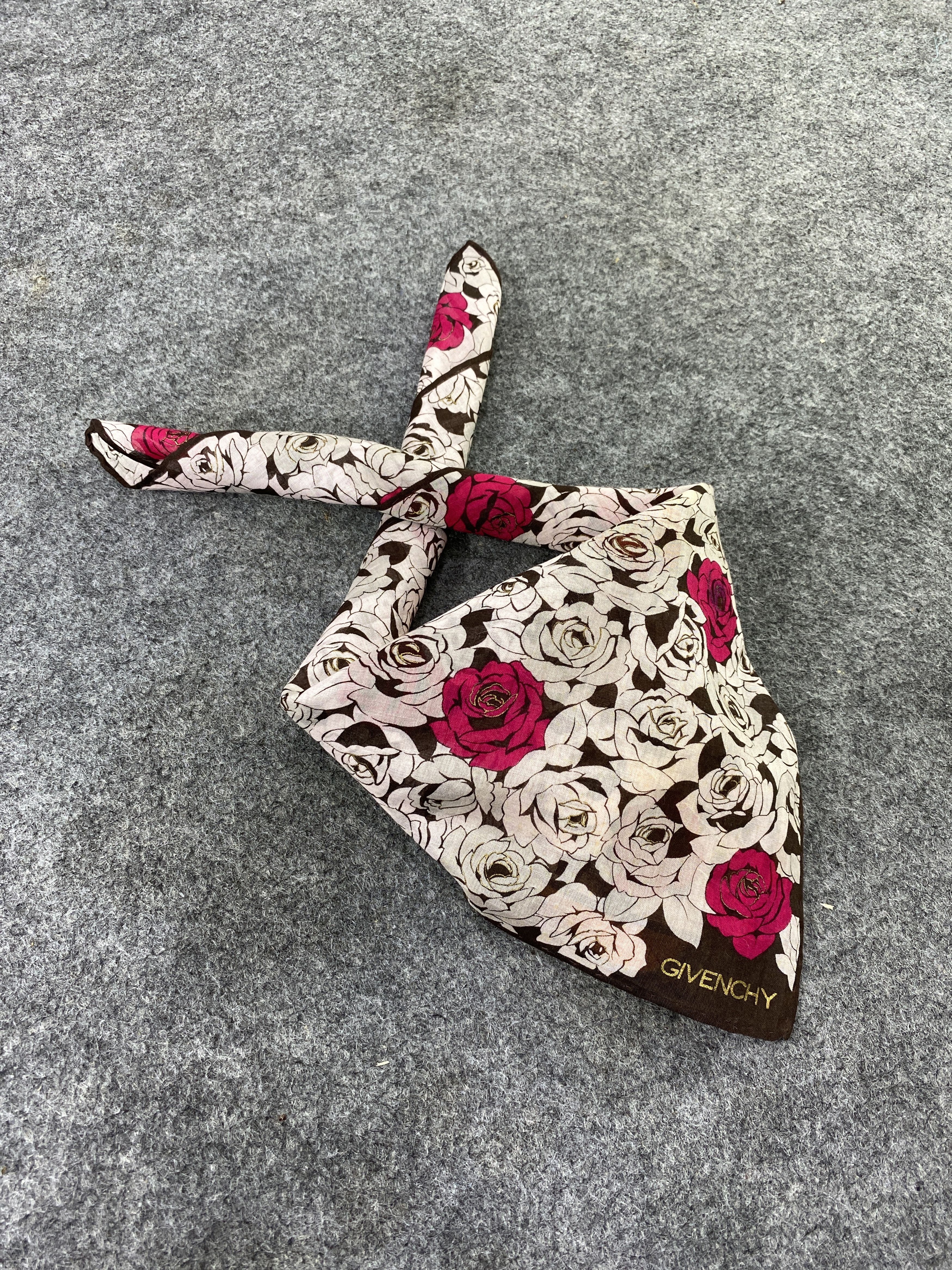 Givenchy Givenchy Handkerchief / Bandana / Neckerchief-B443 Size ONE SIZE - 1 Thumbnail