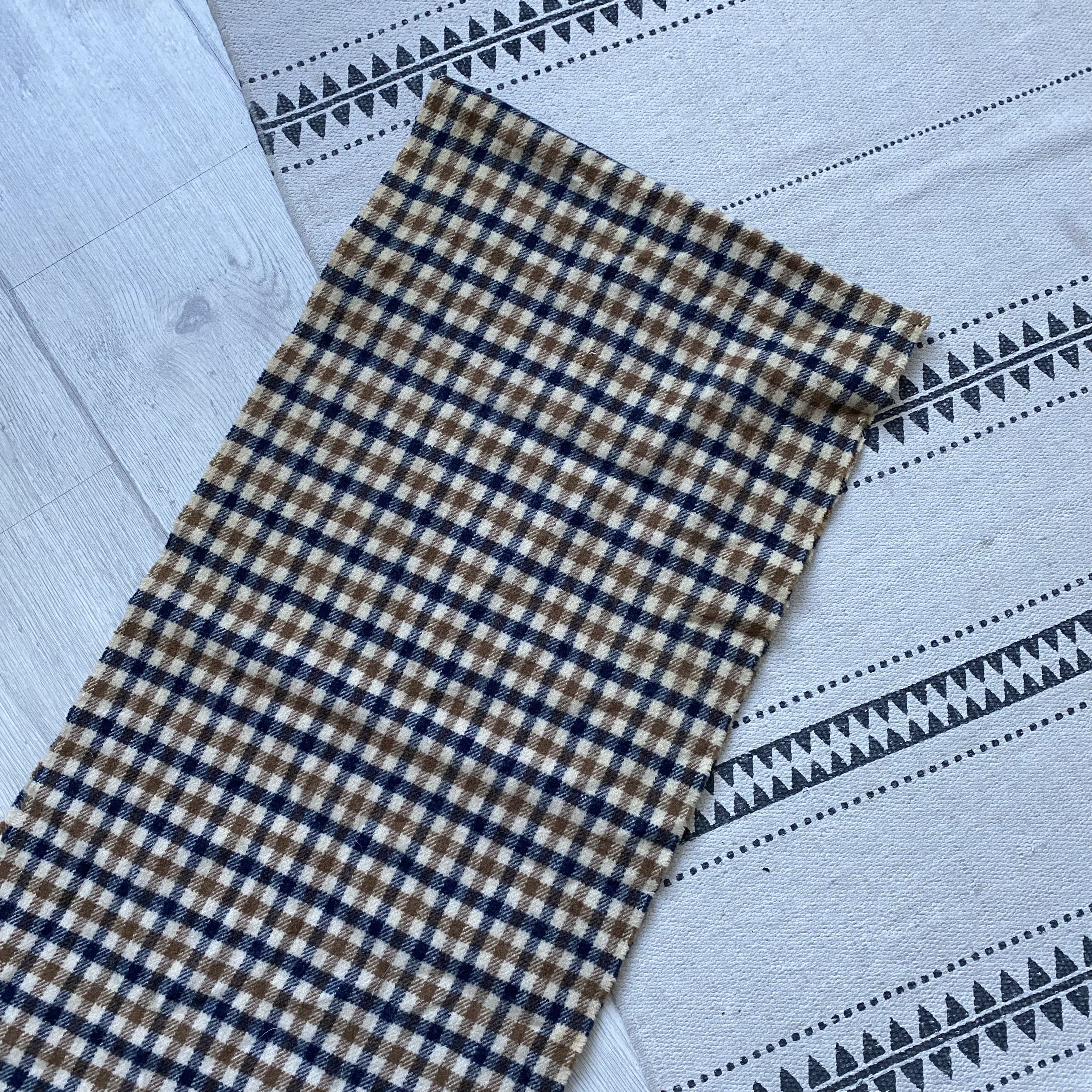 Aquascutum Vintage Aquascutum Wool Scarf Muffler Neckwear Size ONE SIZE - 3 Thumbnail
