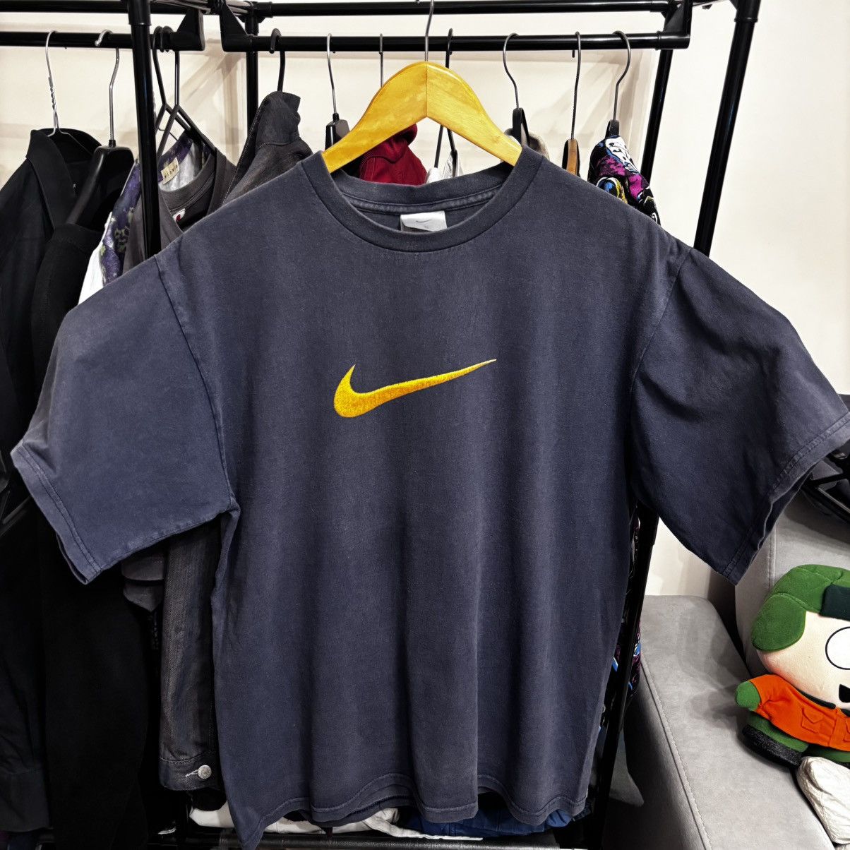Nike Vintage 90’s Navy Nike T-Shirt Big Swoosh Punk ERD Grunge Size US M / EU 48-50 / 2 - 1 Thumbnail