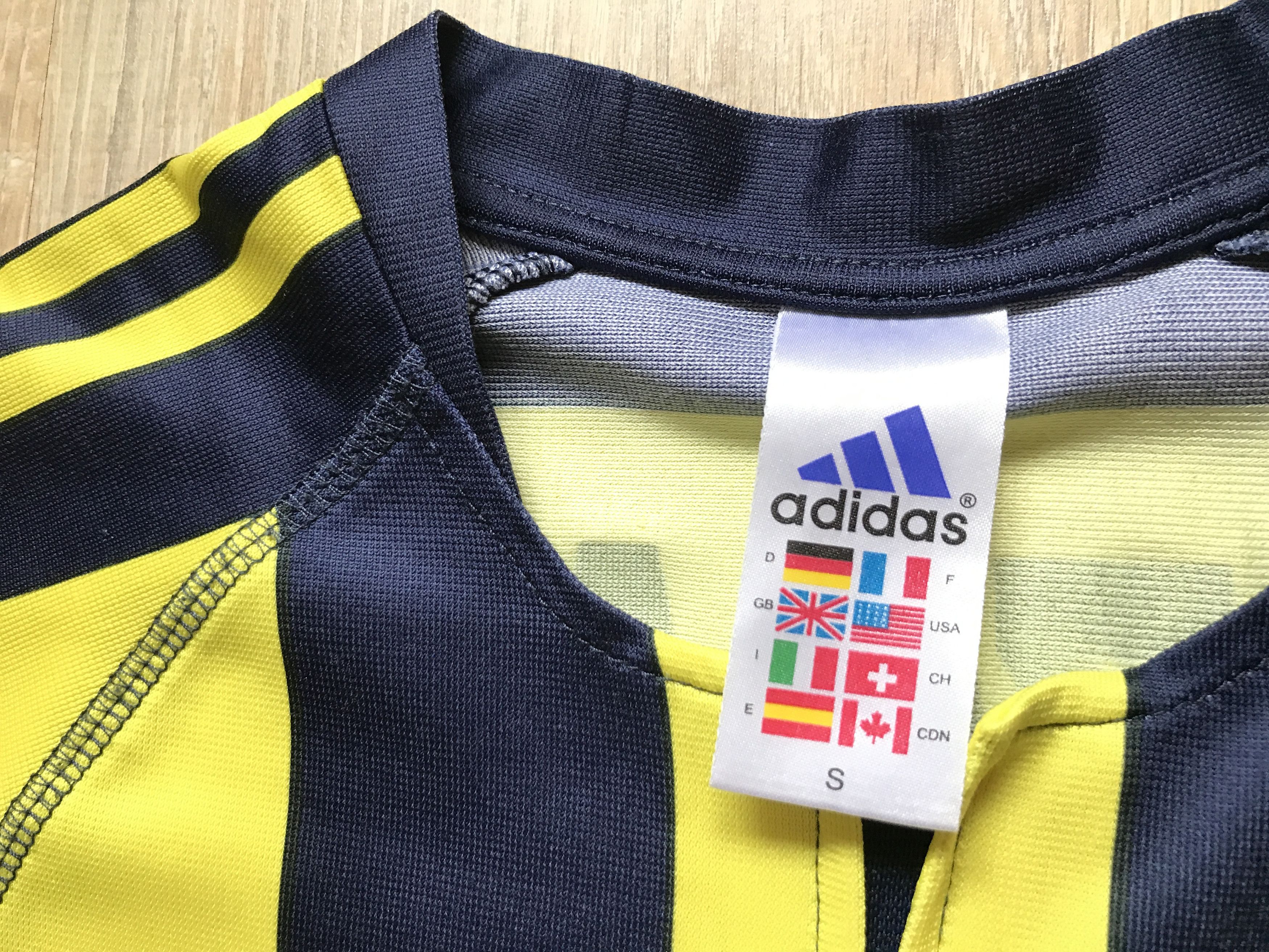 Adidas × Vintage Vintage Adidas Fenerbahce Home Shirt #34 Özcan Size US S / EU 44-46 / 1 - 6 Thumbnail