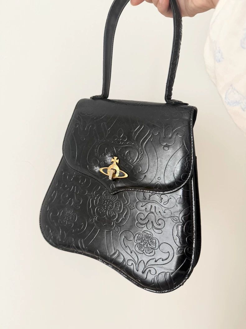 Vivienne Westwood Vivienne Westwood Retro carved relief craft court style bl Size ONE SIZE - 1 Thumbnail