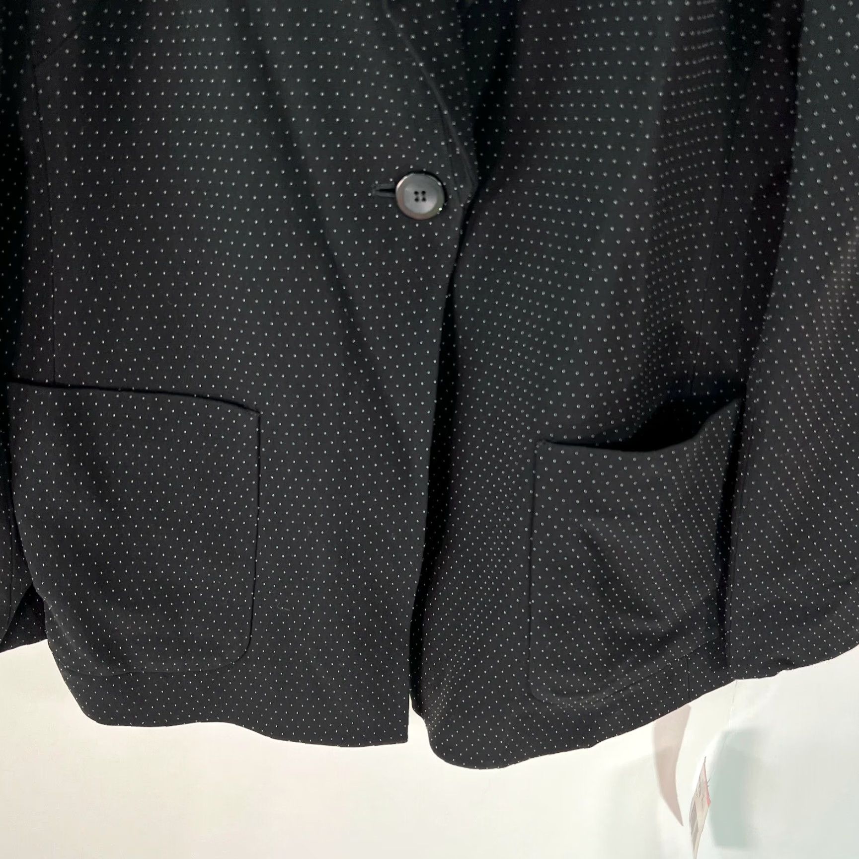 Jones New York Jones New York Womens Blazer Dot Print Black 10 Long Sleeve Formal Jacket 2 Button Notch Lining Acetate Polyester Shirts? Size L / US 10 / IT 46 - 4 Thumbnail