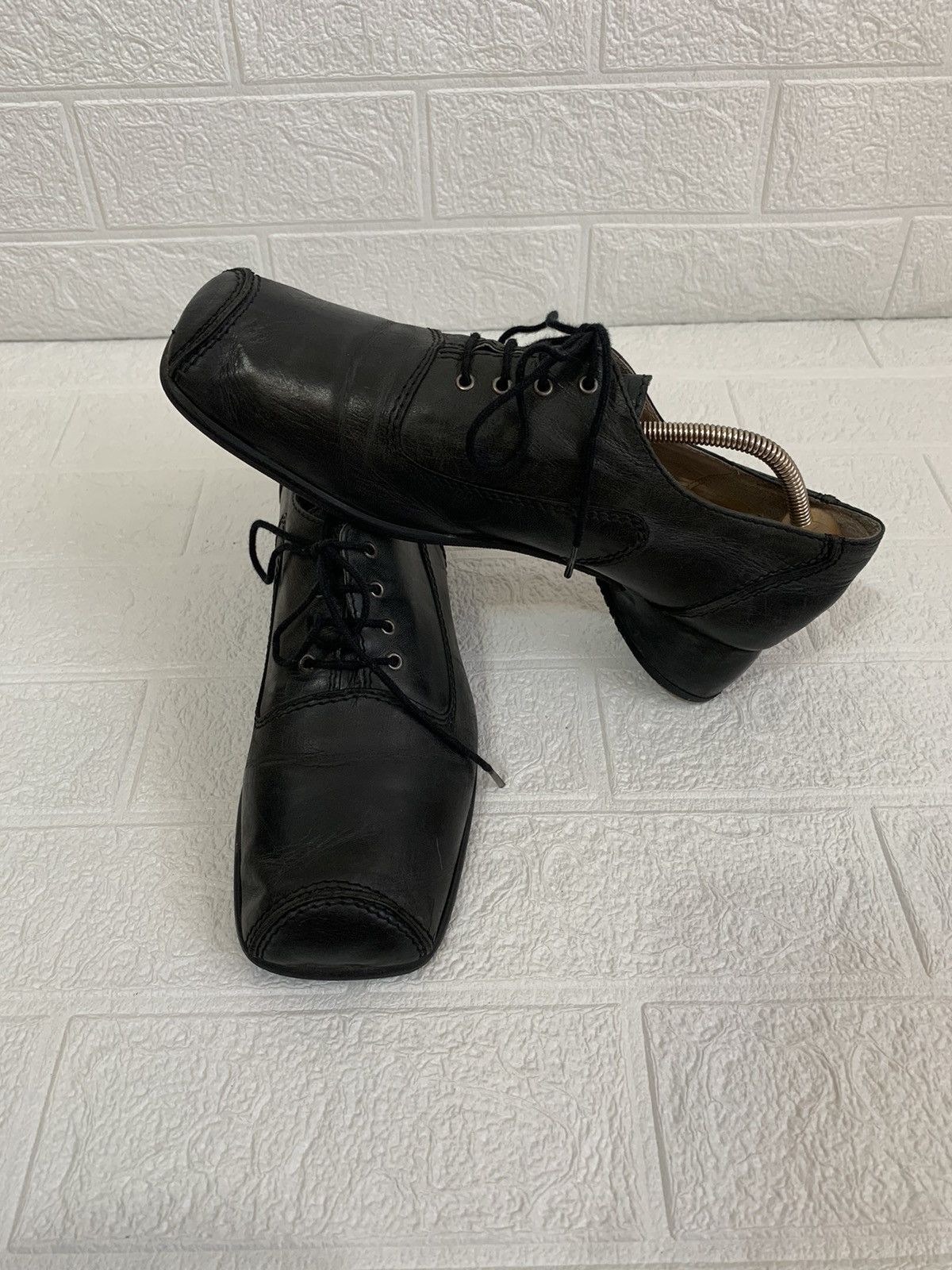 Leather × Vintage Rare Avant Garde Woman Heels Vintage Leather Shoes Y2K Style Size US 9.5 / IT 39.5 - 5 Thumbnail