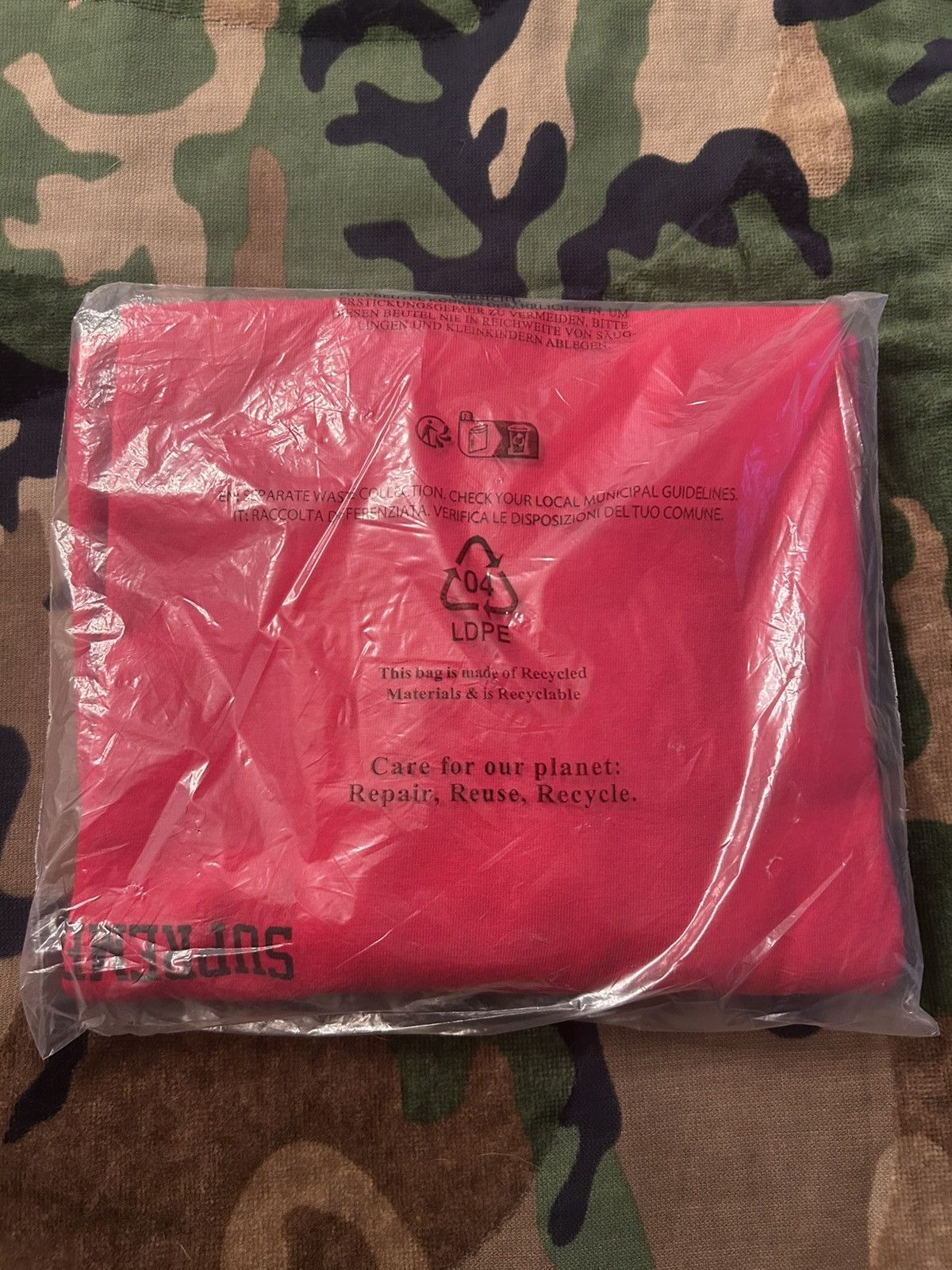 Supreme Supreme Fighter / Fight For NY Tee Red XL FW23 Size US XL / EU 56 / 4 - 6 Thumbnail