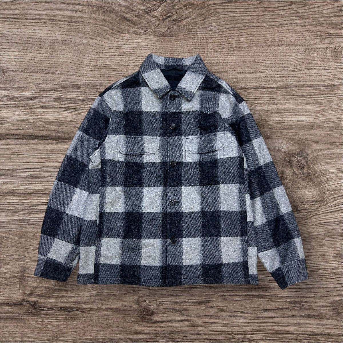 Flannel JapaneseBrand Uniqlo Checkered Wool Flannel Jacket Size US XL / EU 56 / 4 - 1 Thumbnail