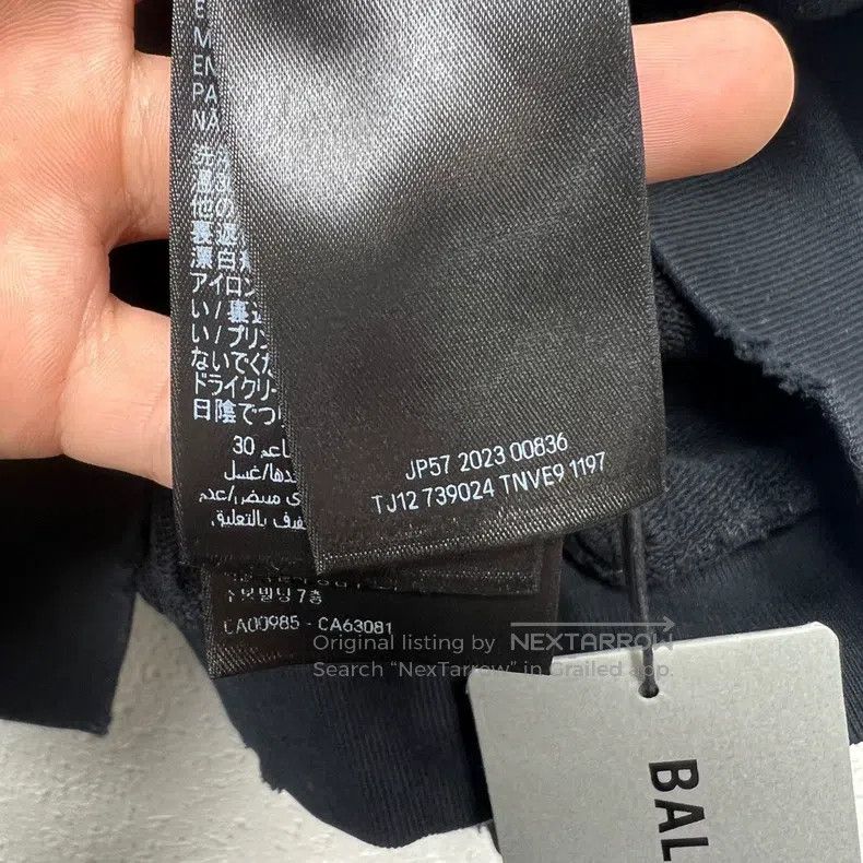 Balenciaga Balenciaga Color Blocked Letter Logo Print Coke Logo Black Size US S / EU 44-46 / 1 - 5 Thumbnail