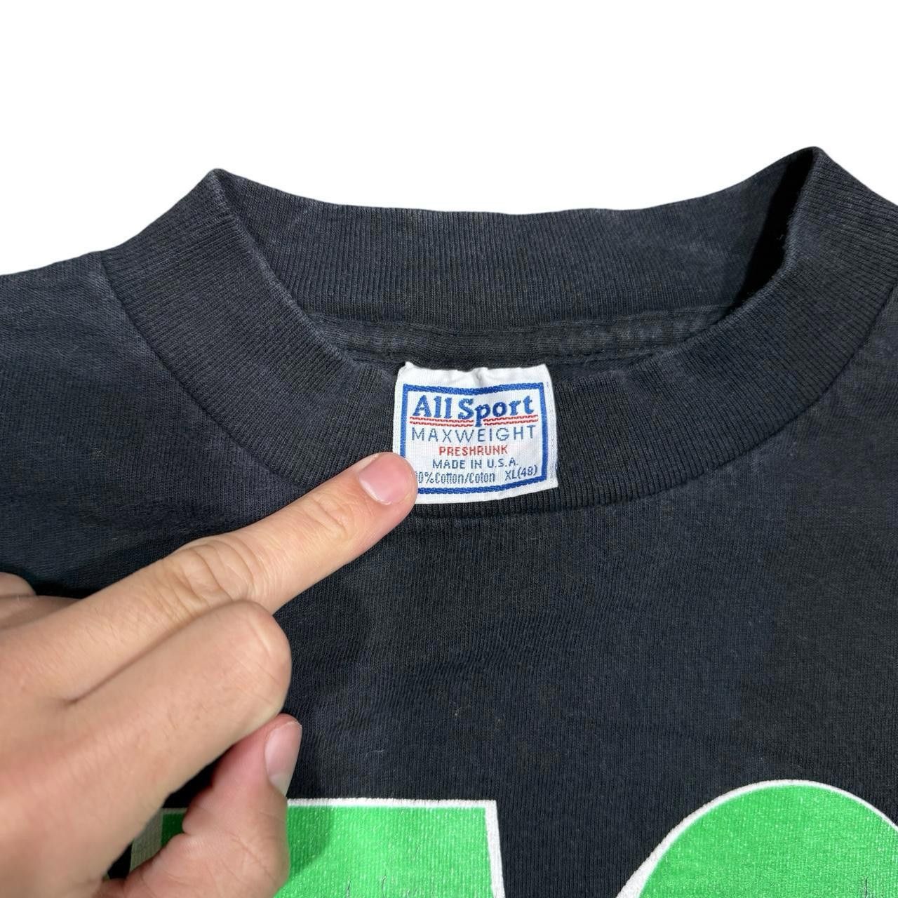 Designer 1990s "50 and lookin good" graphic vintage tee Size US XL / EU 56 / 4 - 2 Thumbnail