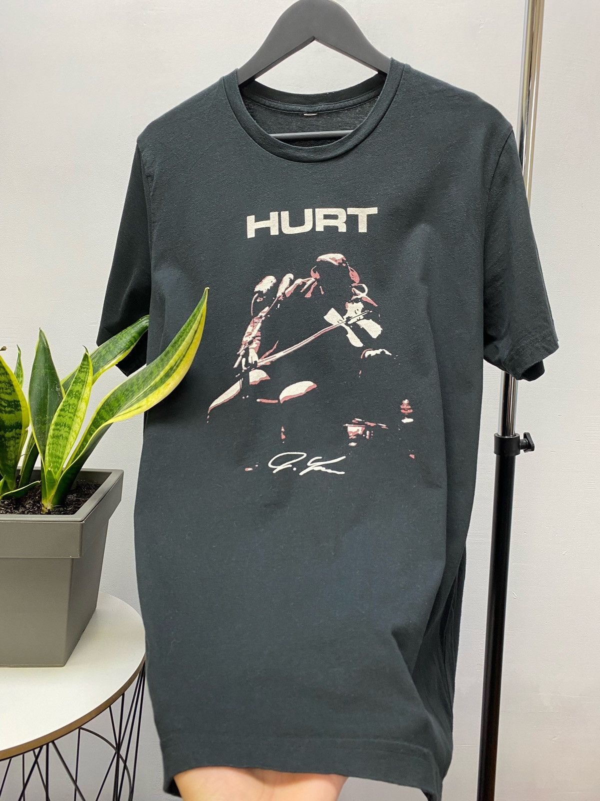 Band Tees Hurt Band T shirt Tour Men’s Black L Size US L / EU 52-54 / 3 - 10 Thumbnail