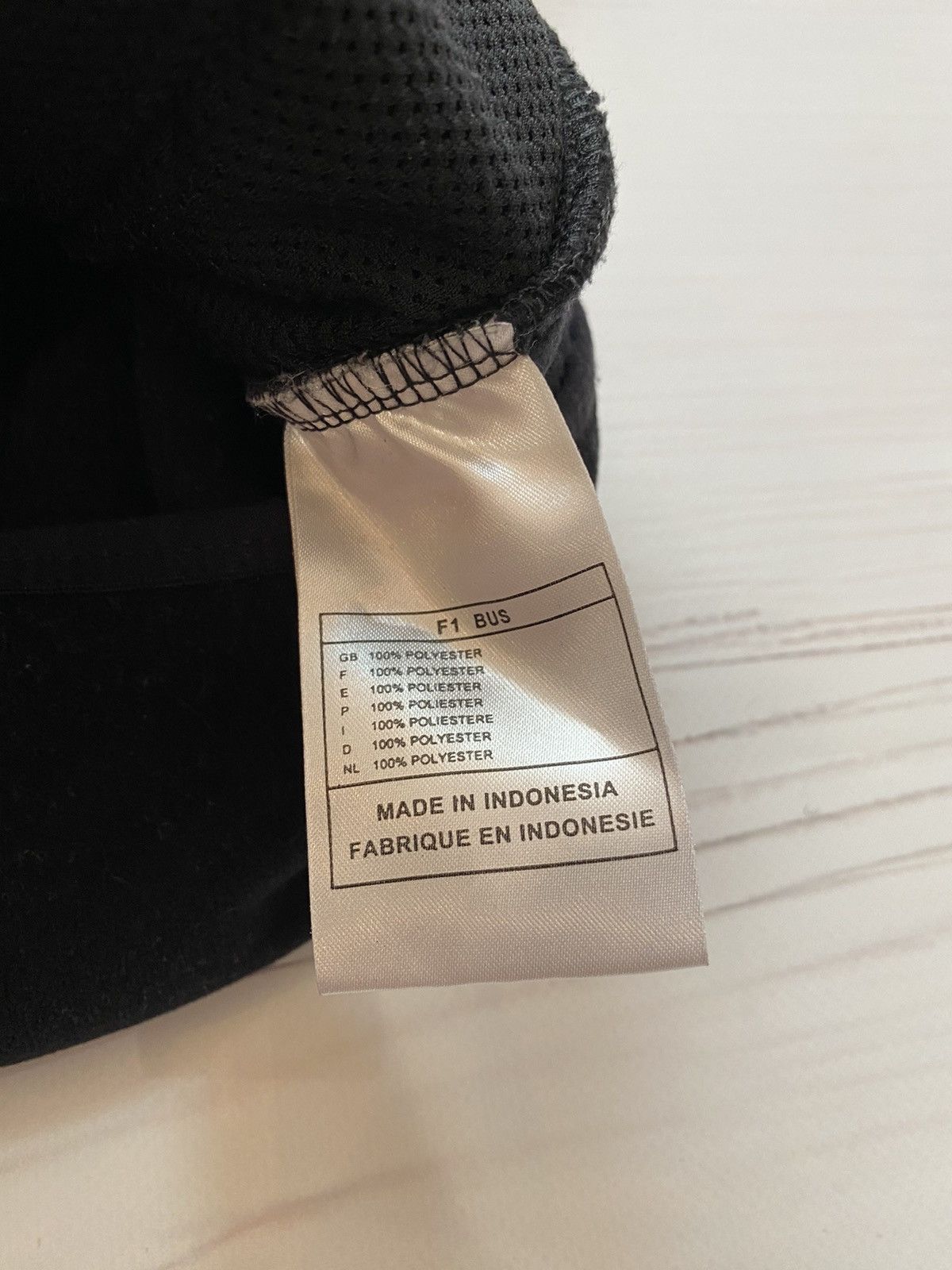 Nike ACG Vintage Nike ACG therma-fit y2k fleece vest Size US L / EU 52-54 / 3 - 4 Thumbnail