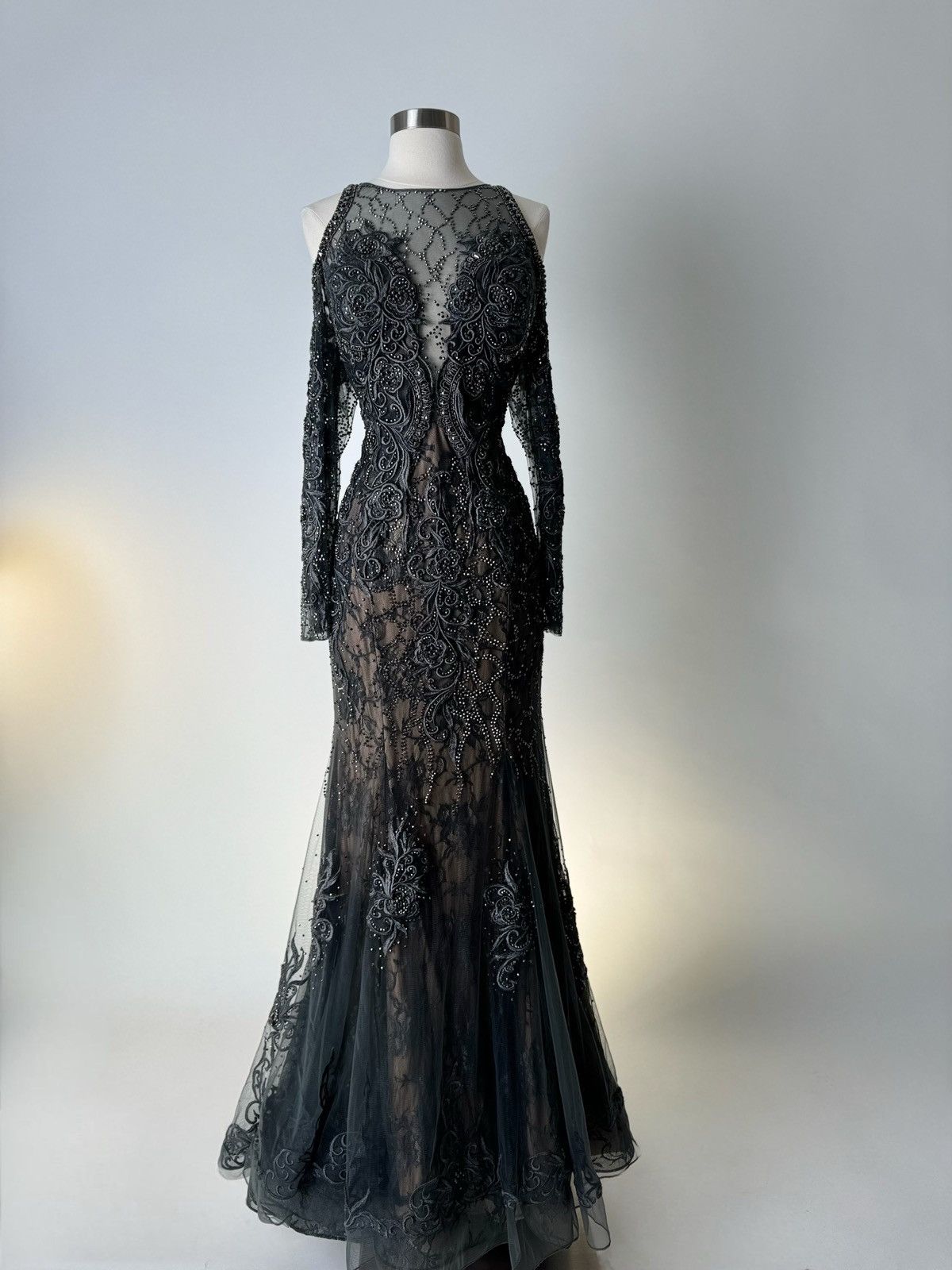 Other Brand New US 8 Jovani Maxi Evening Gown in Gray Color Size M / US 6-8 / IT 42-44 - 2 Thumbnail