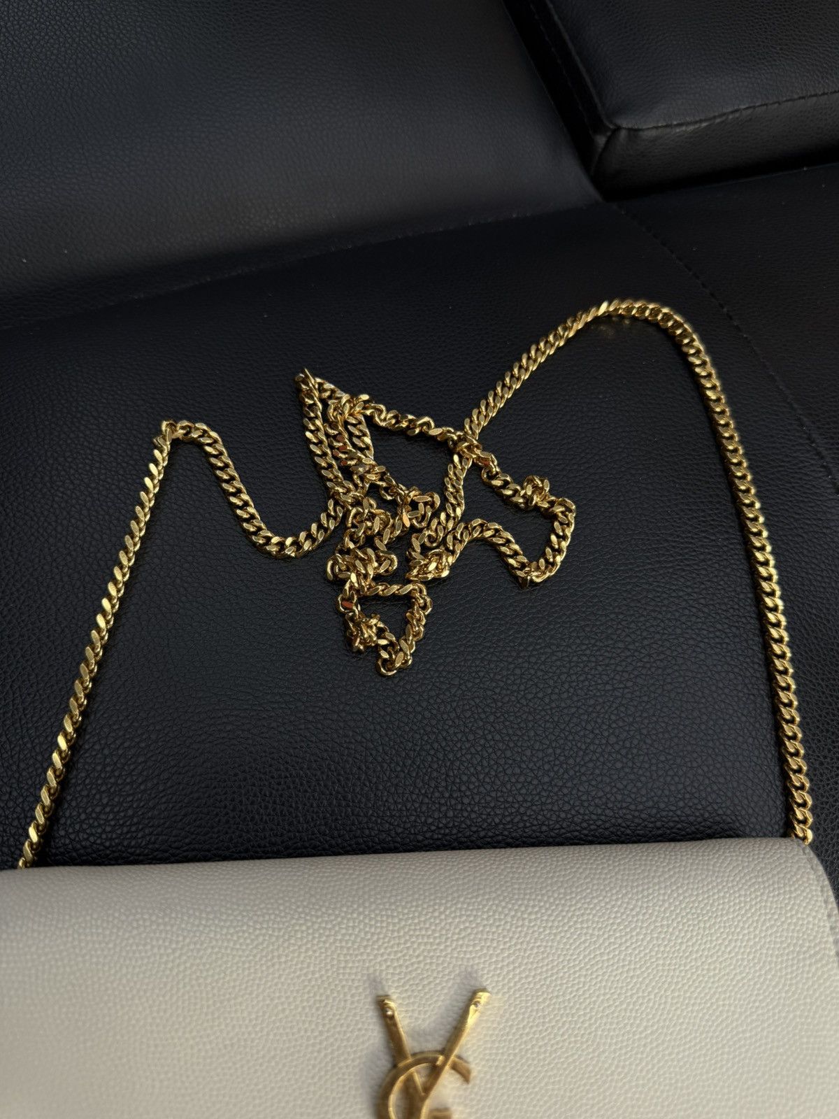 Saint Laurent Paris Saint Laurent Paris Uptown White Chain Bag Women Size ONE SIZE - 13 Thumbnail