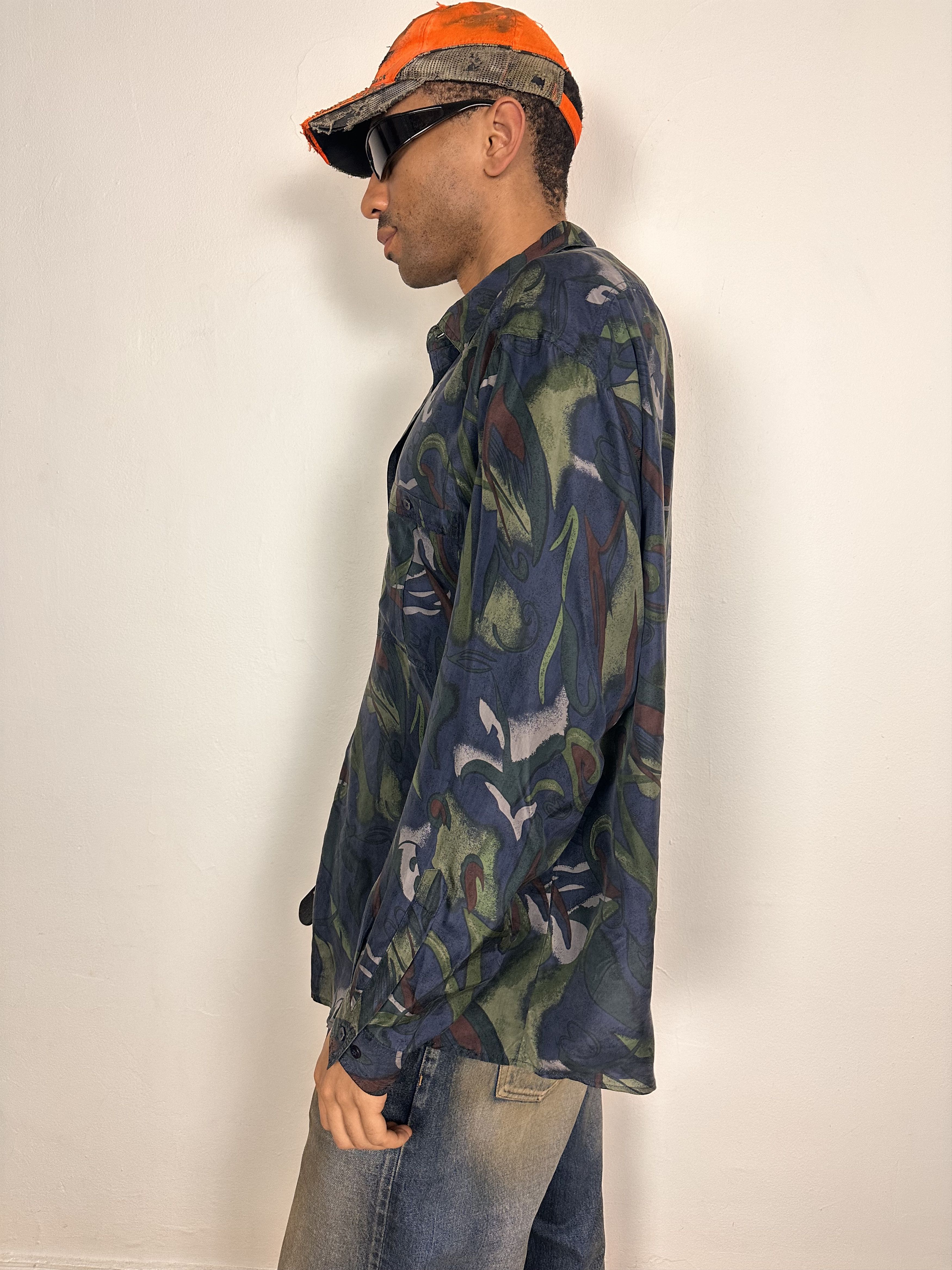 Other VINTAGE 90s BLUE SILK ABSTRACT PRINT BUTTON UP SHIRT _ XL Size US XL / EU 56 / 4 - 2 Thumbnail