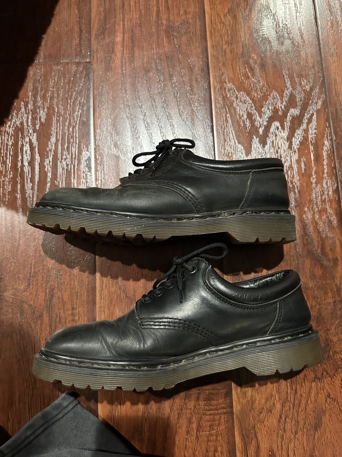 Dr. Martens Vintage Mens Doc Martens Black Leather Derby Shoes Size 9 Size US 9 / EU 42 - 2 Thumbnail