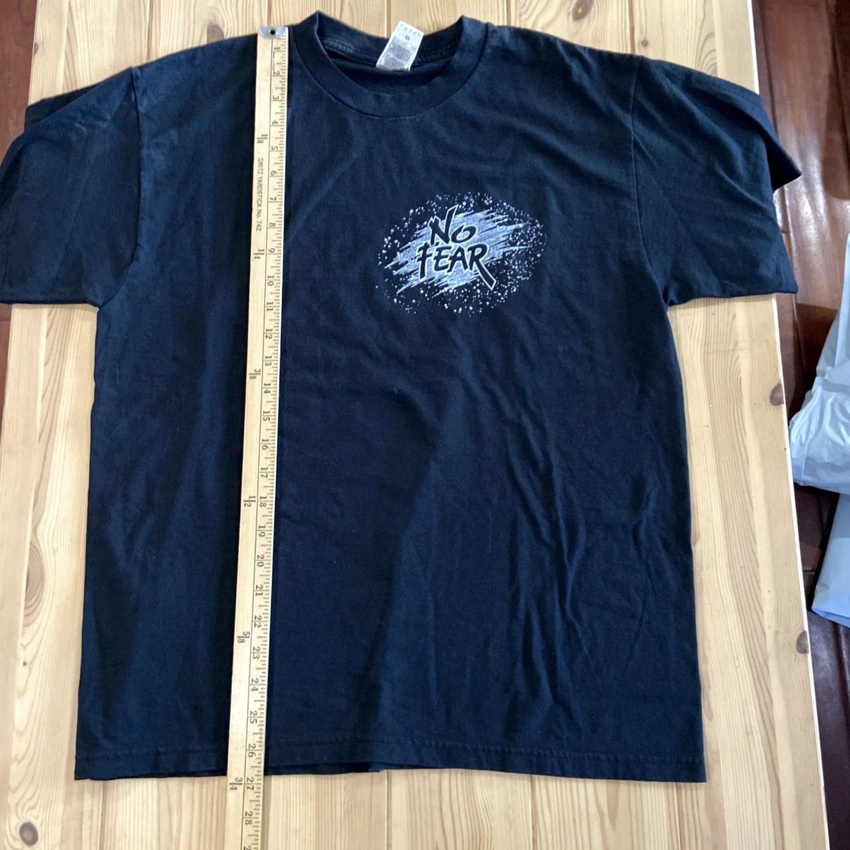 Fruit Of The Loom VINTAGE NO FEAR Apache Native Pistol T Shirt Double Sided Shirt L Men Black Short Sleeve Crew Neck 90s Size US L / EU 52-54 / 3 - 4 Thumbnail