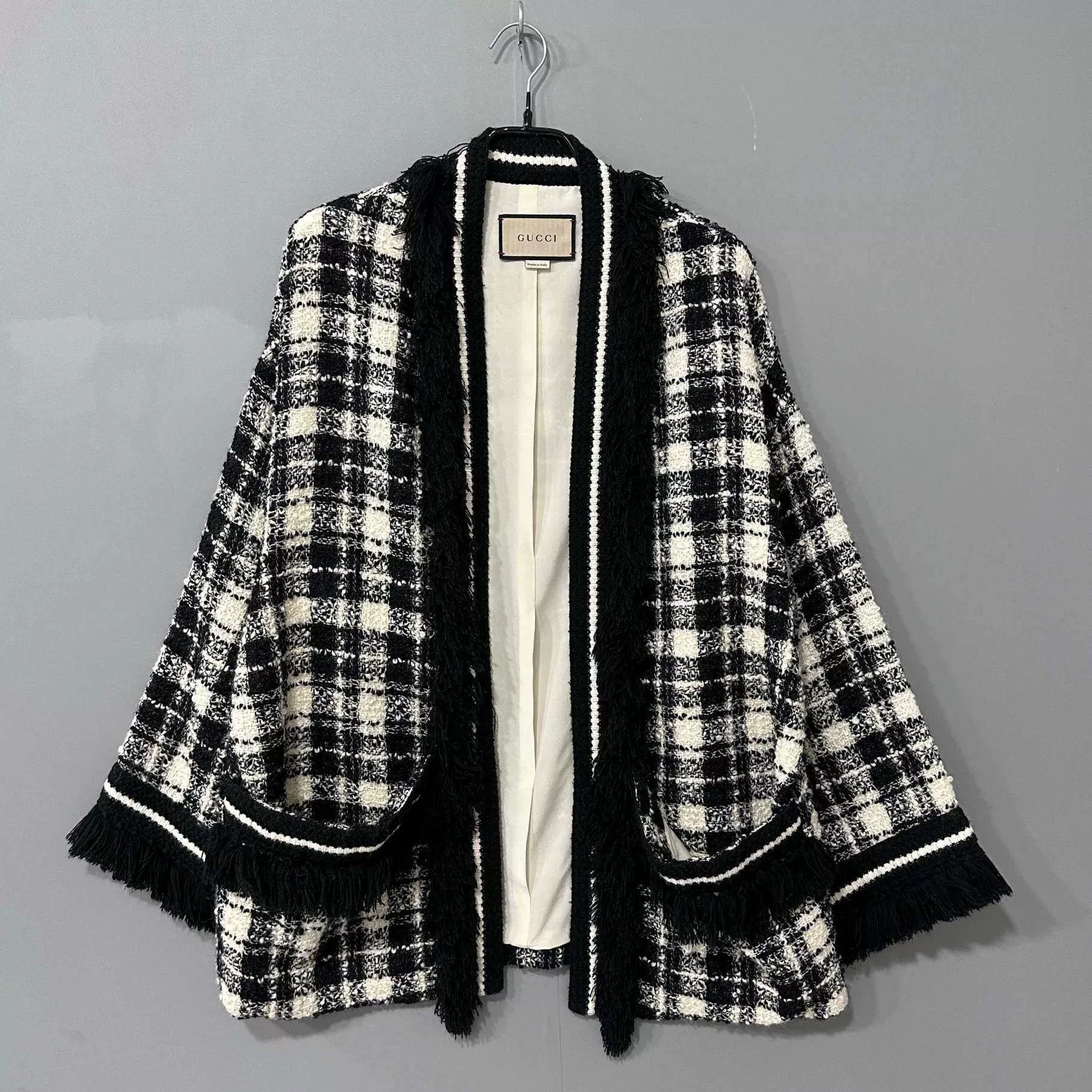 Gucci Gucci Black Jacket M Women Size M / US 6-8 / IT 42-44 - 1 Thumbnail