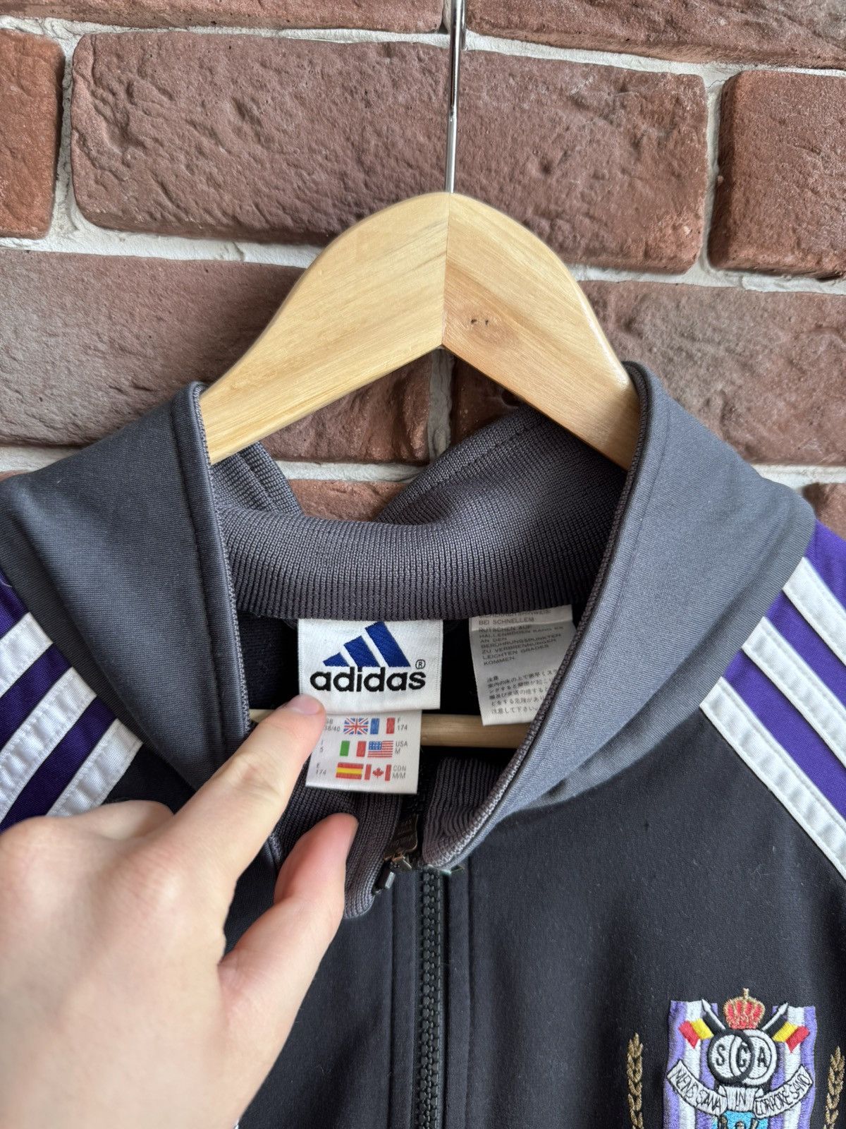 Adidas ANDERLECHT 2000 2001 FOOTBALL SOCCER TRACK JACKET ADIDAS M Size US M / EU 48-50 / 2 - 6 Thumbnail