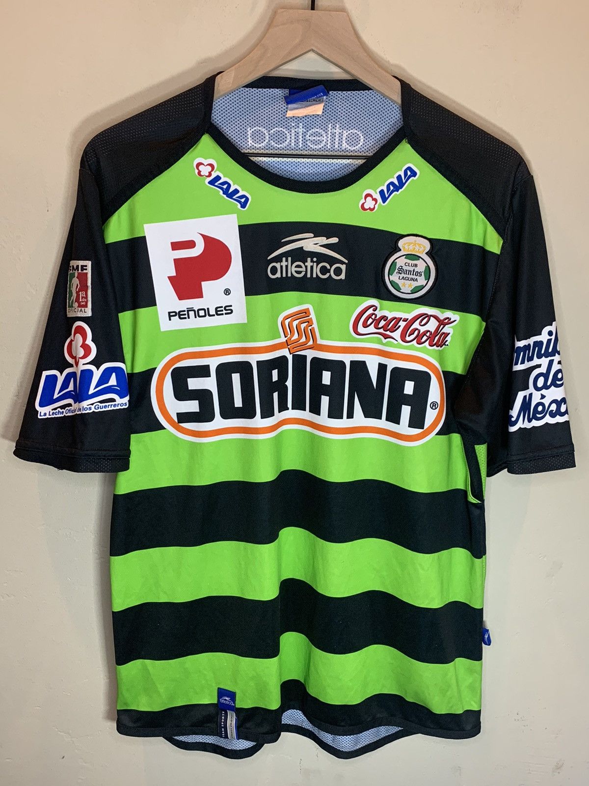 Atletica *RARE* Vintage Santos Laguna Club Atletica Futbol Jersey Size US L / EU 52-54 / 3 - 1 Thumbnail