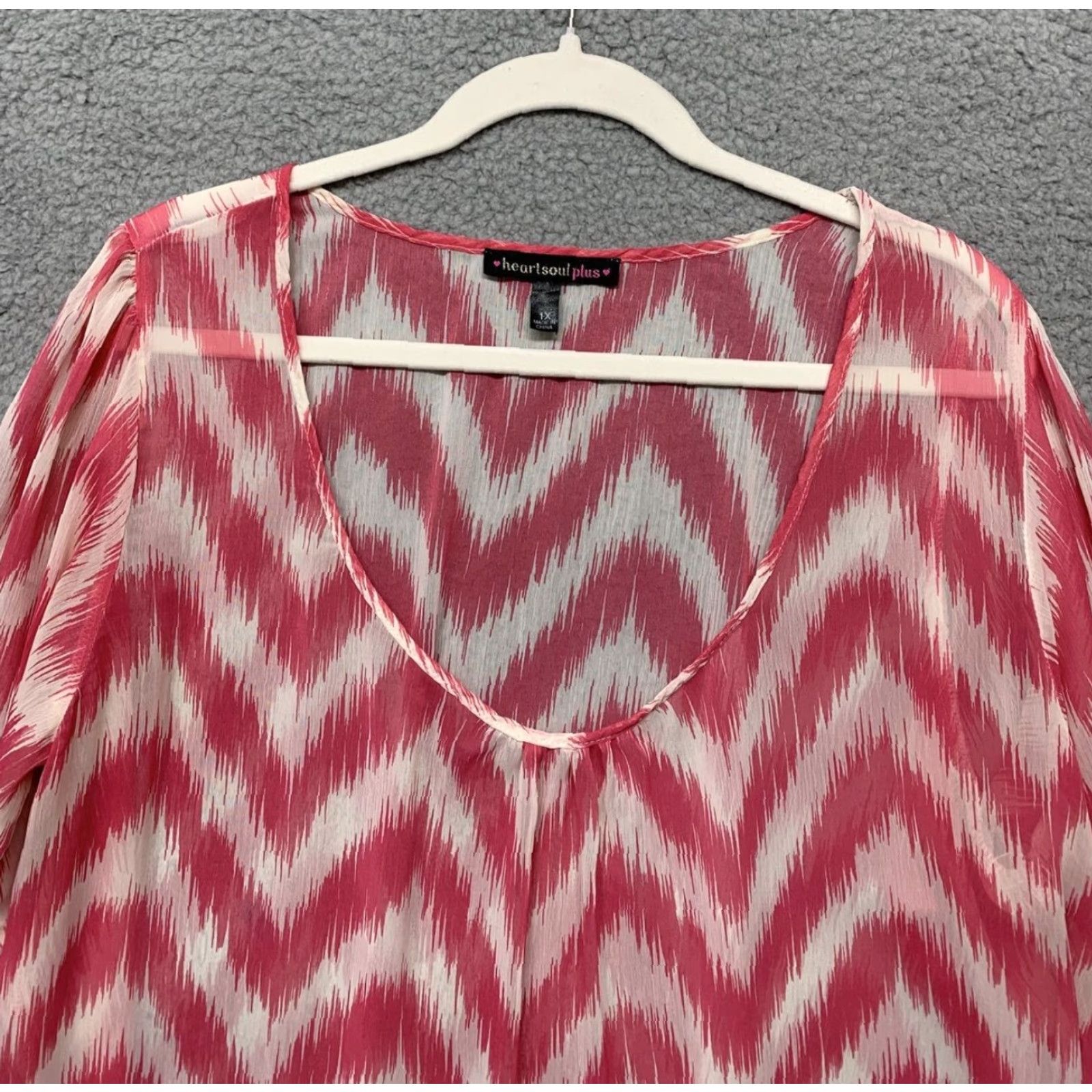 Vintage Heart Soul Shirt 1X Pink White Chevron Scoop Neck 3/4 Sleeves Semi-Sheer Blouse Tunic Womens Plus Vintage No Size XL / US 12-14 / IT 48-50 - 2 Thumbnail