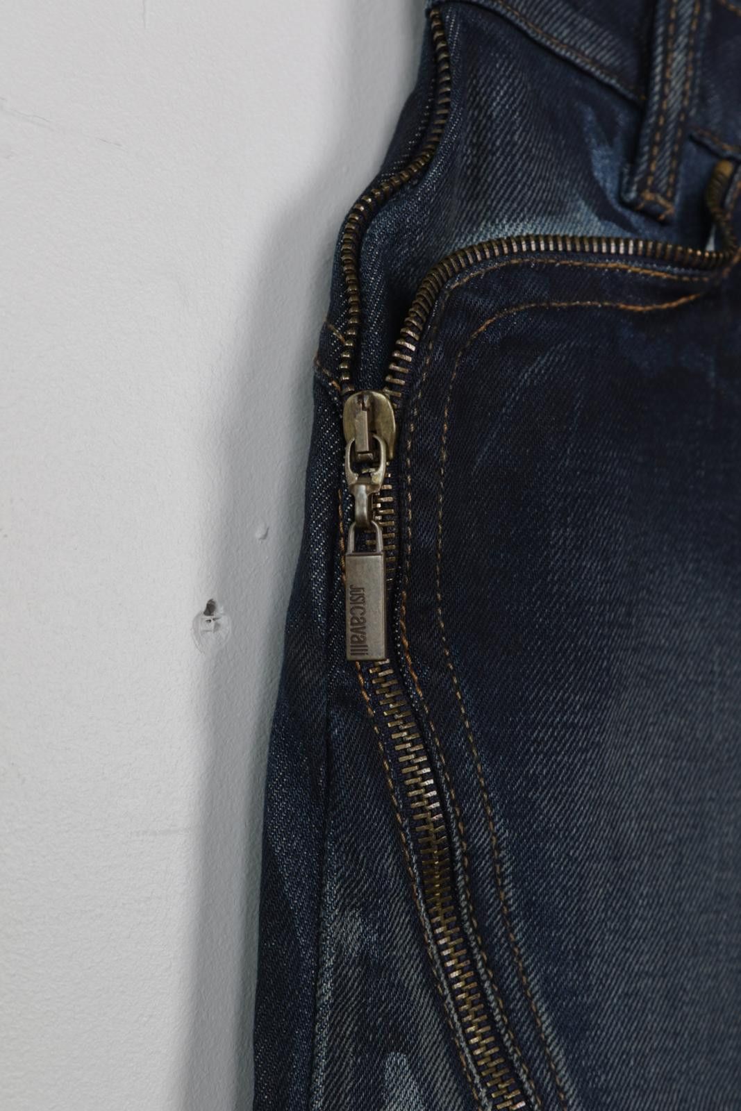 Just Cavalli 00's Just Cavalli Dark Wash Straight-Leg Jeans Size 28" / US 6 / IT 42 - 4 Thumbnail